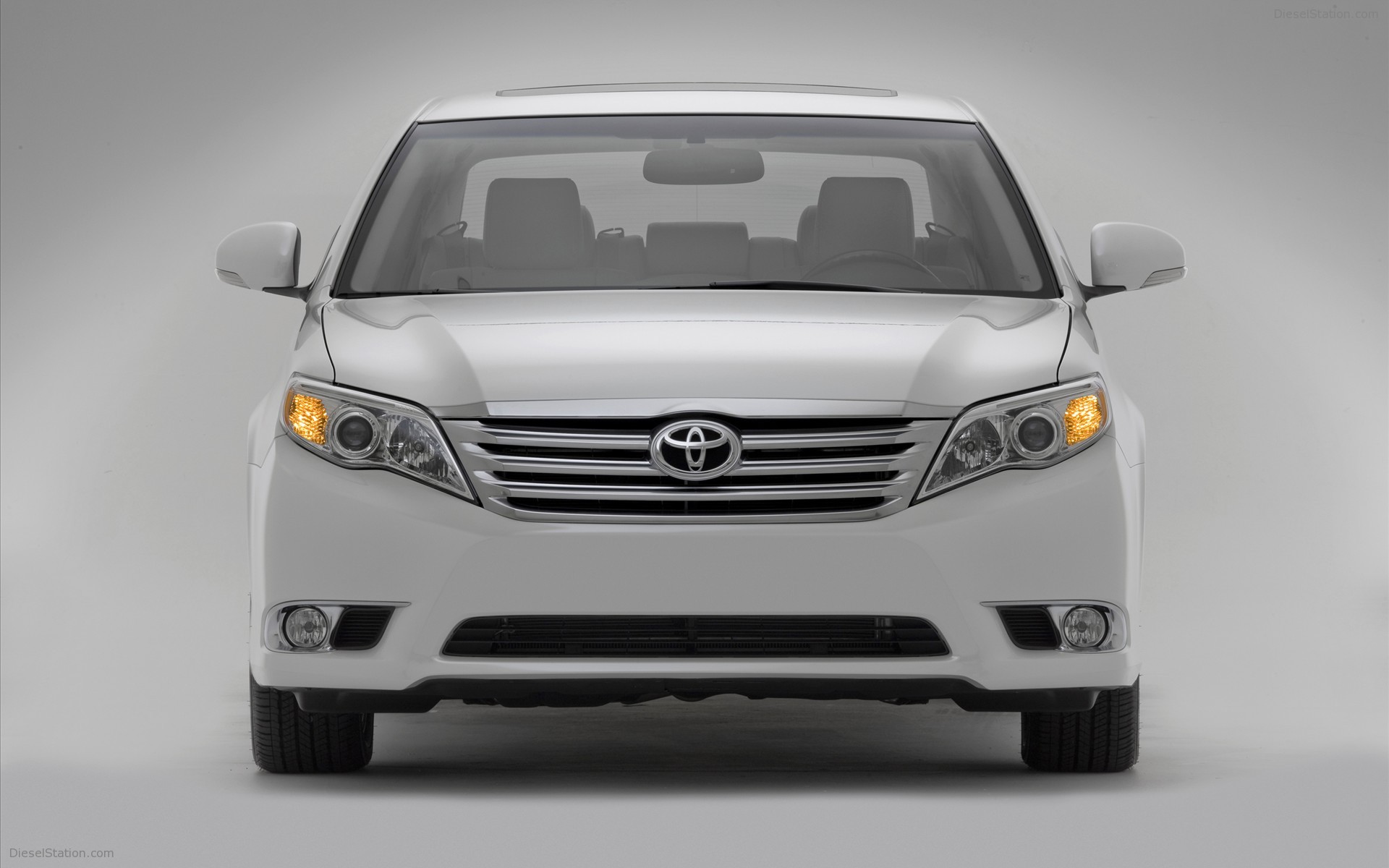 Toyota Avalon 2011