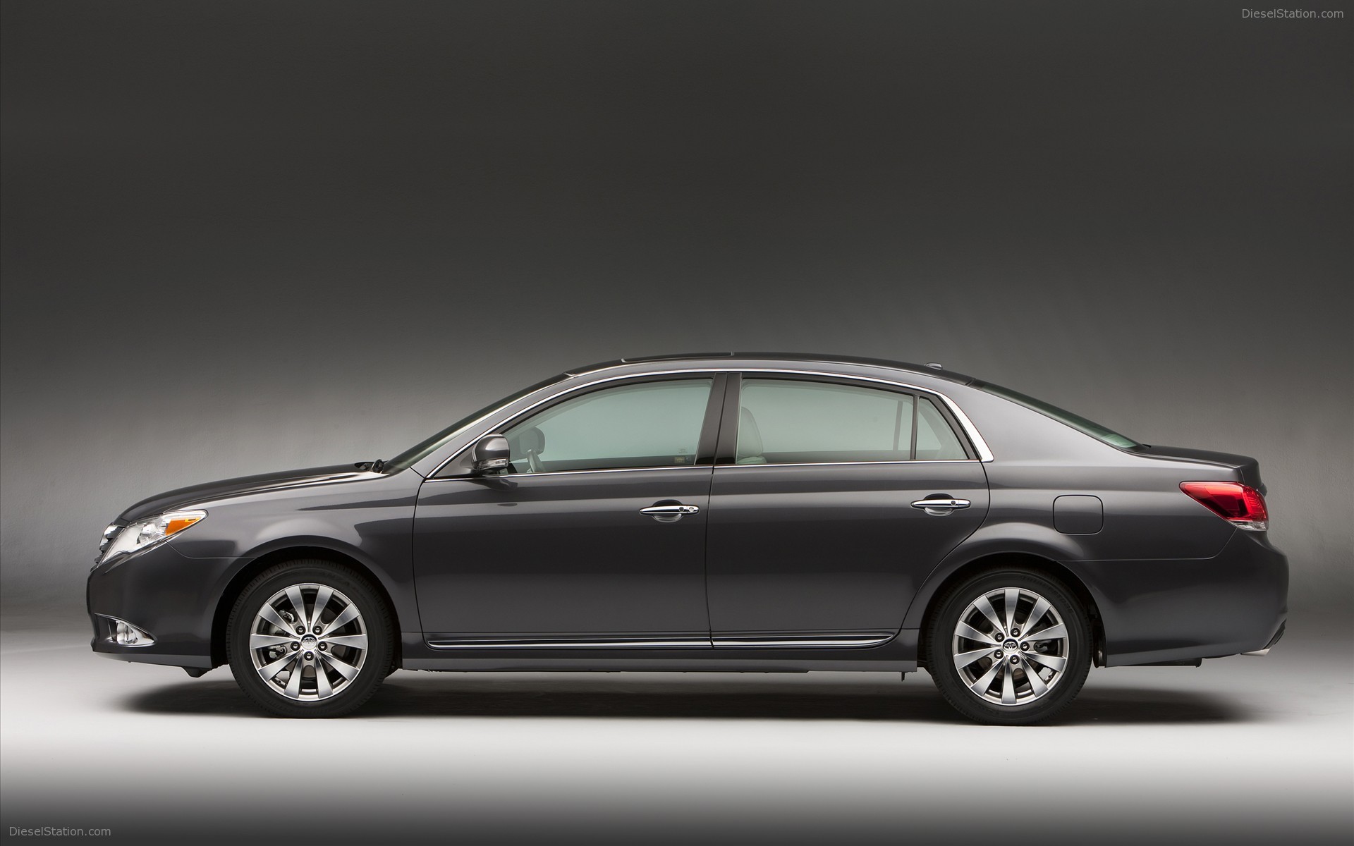 Toyota Avalon 2011