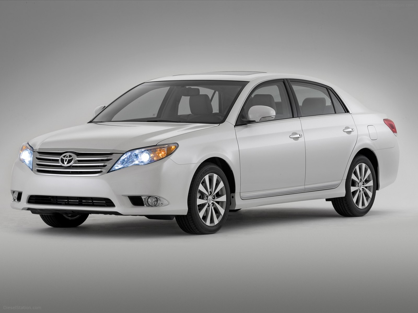 Toyota Avalon 2012