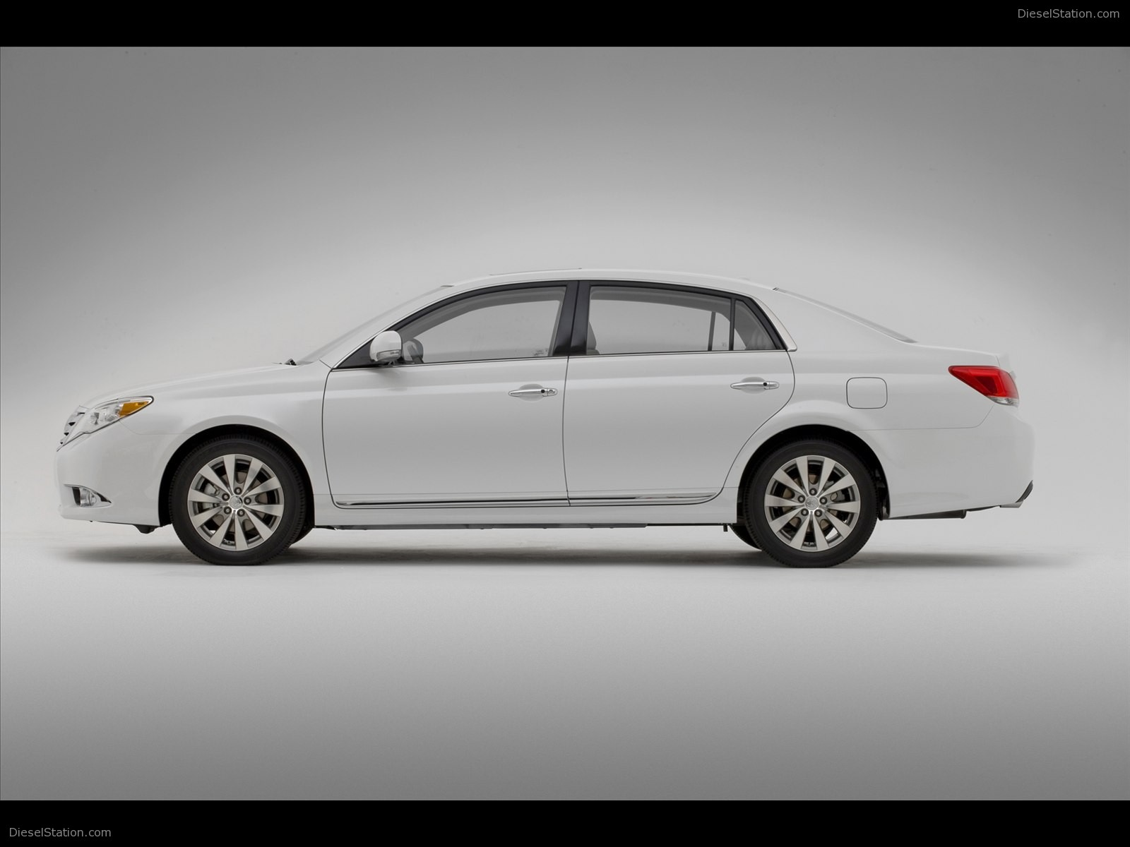 Toyota Avalon 2012