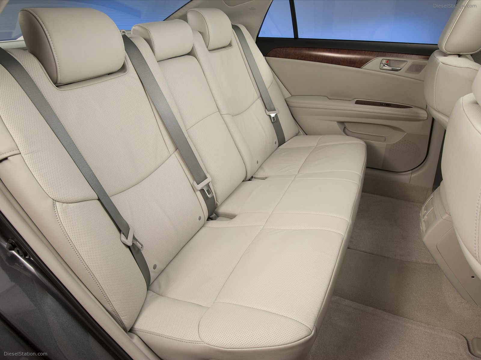 Toyota Avalon 2012