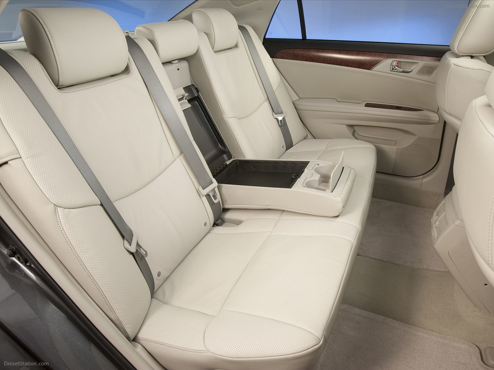 Toyota Avalon 2012