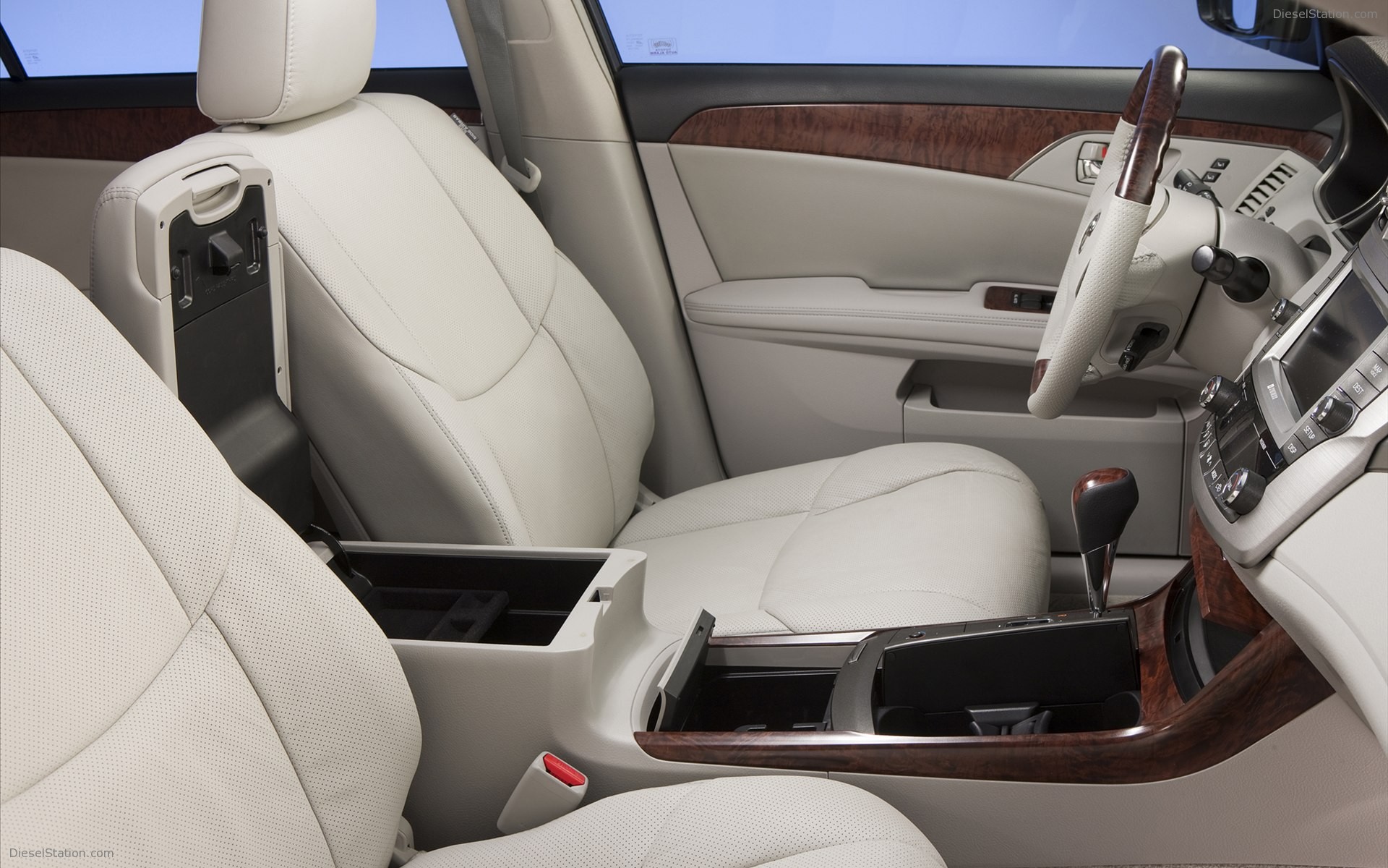 Toyota Avalon 2012