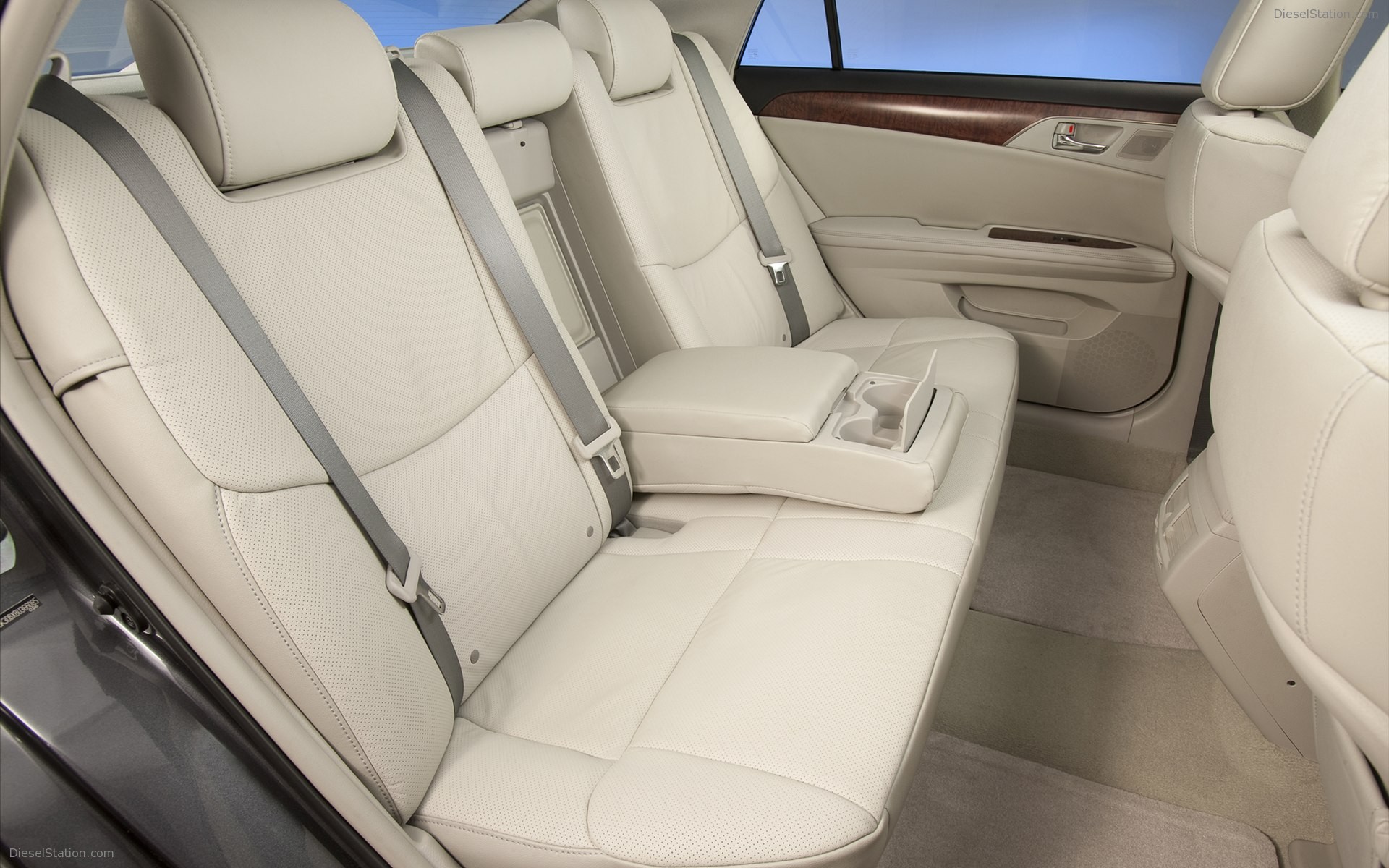 Toyota Avalon 2012