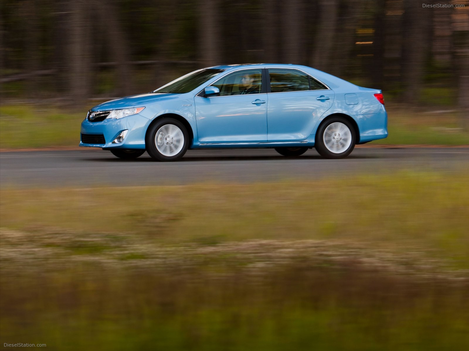 Toyota Camry Hybrid 2012