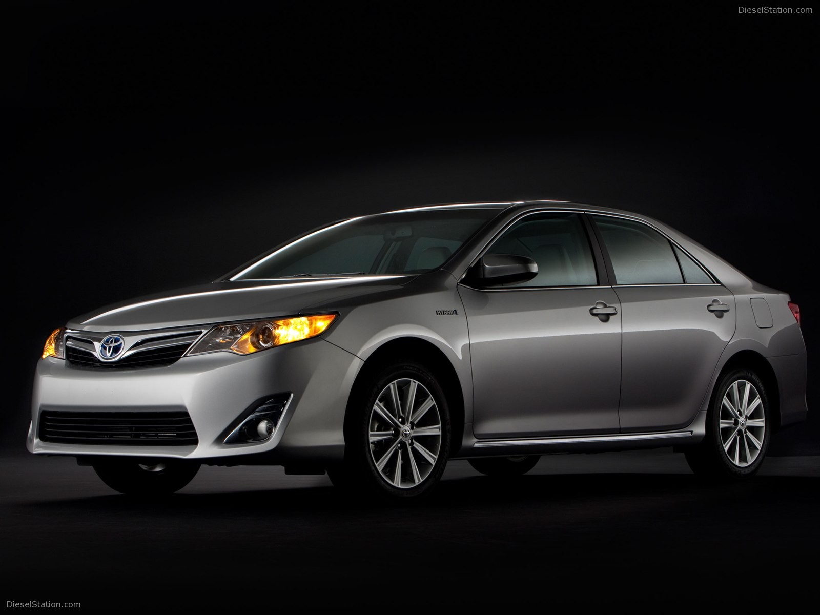 Toyota Camry Hybrid 2012