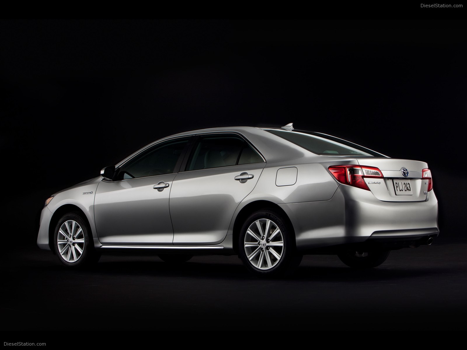 Toyota Camry Hybrid 2012
