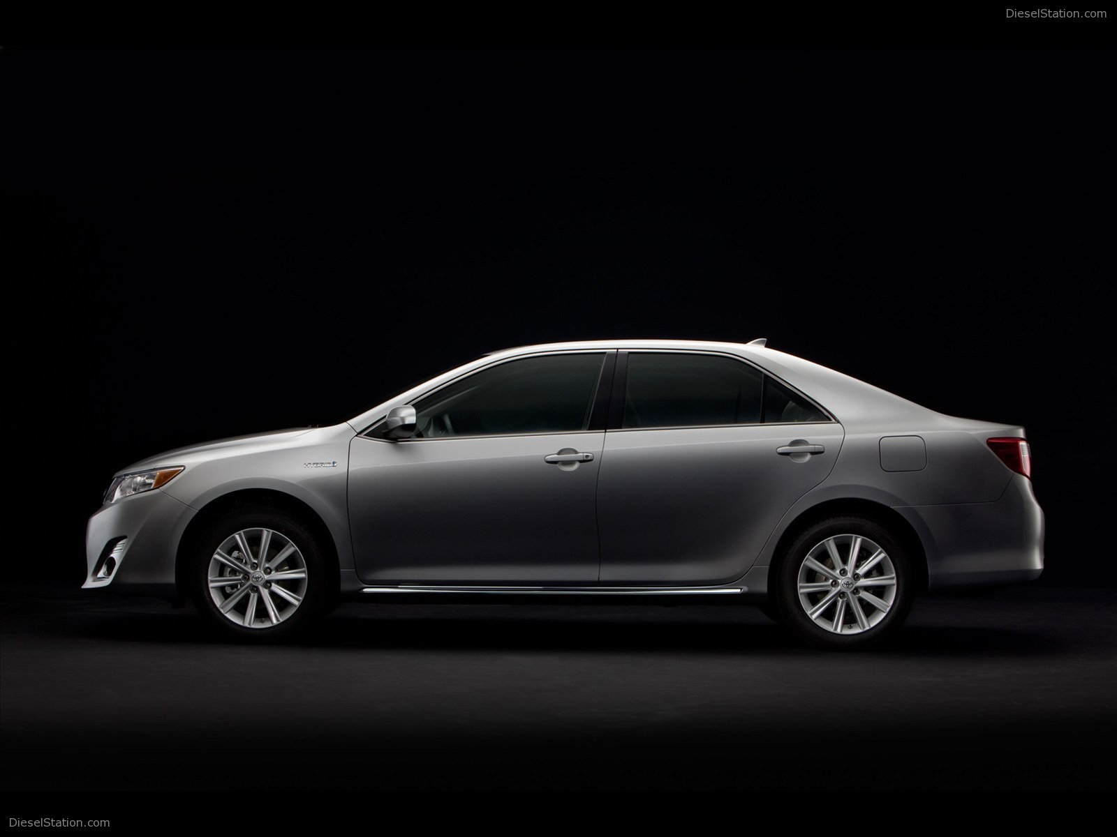 Toyota Camry Hybrid 2012