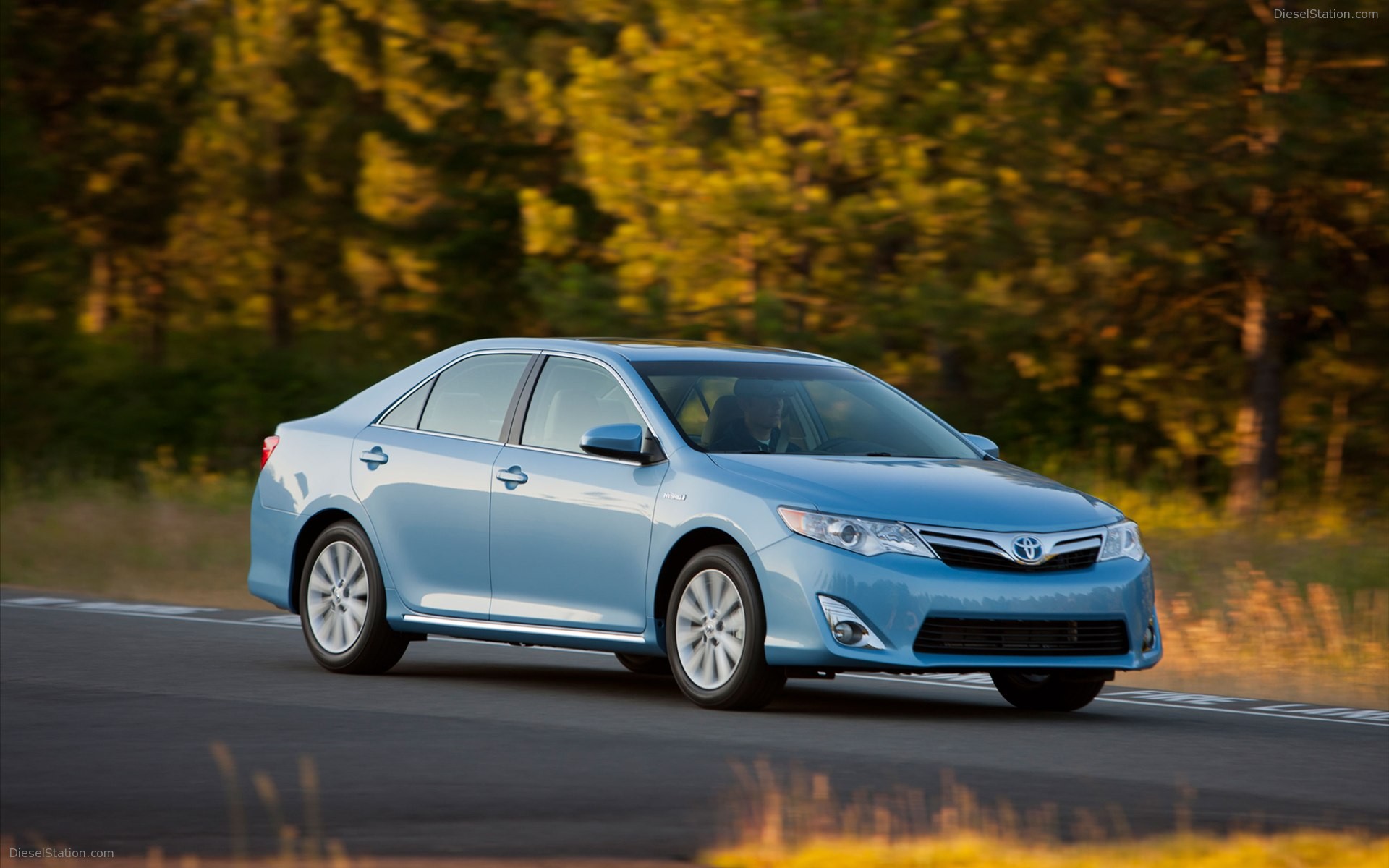 Toyota Camry Hybrid 2012