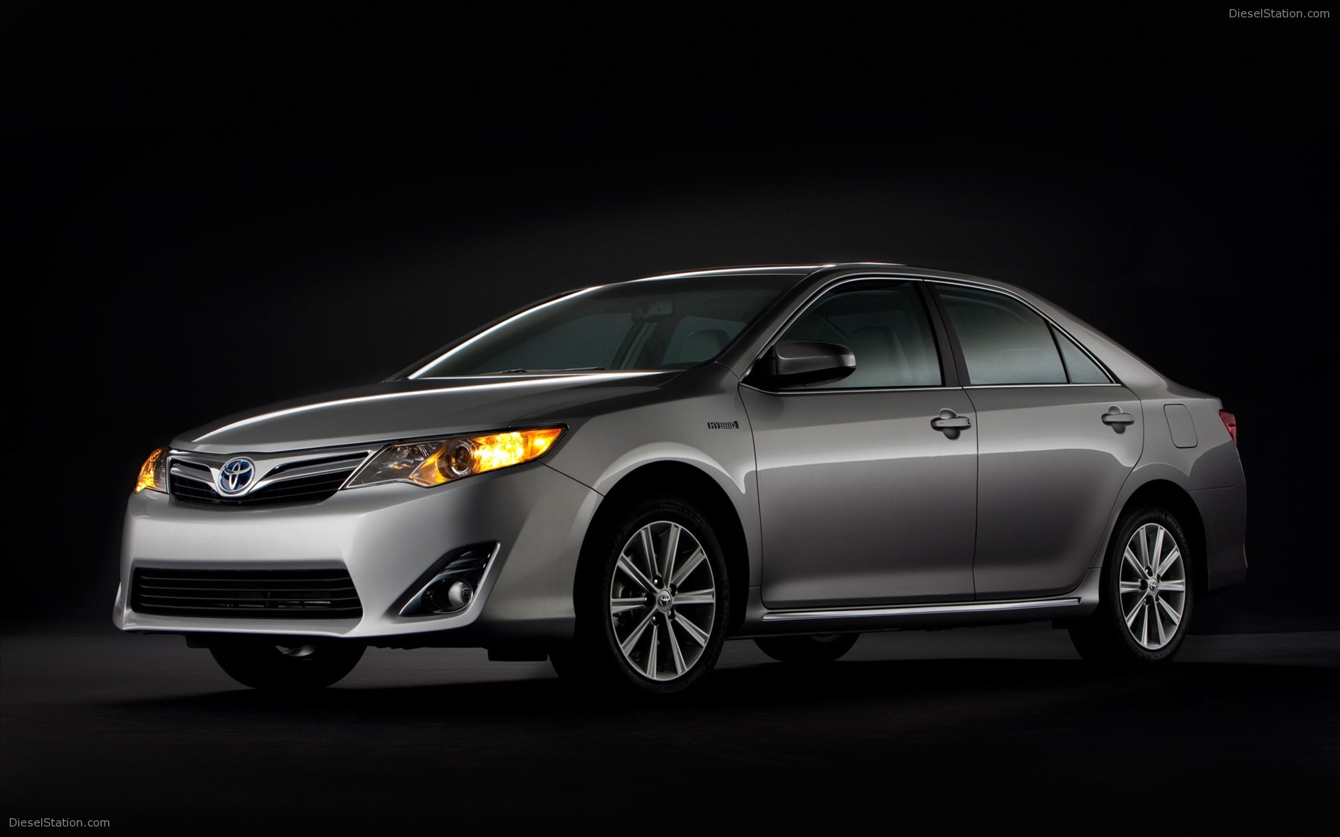 Toyota Camry Hybrid 2012