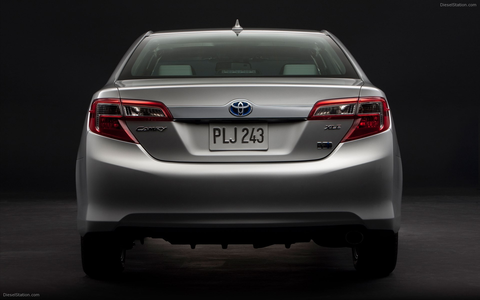 Toyota Camry Hybrid 2012