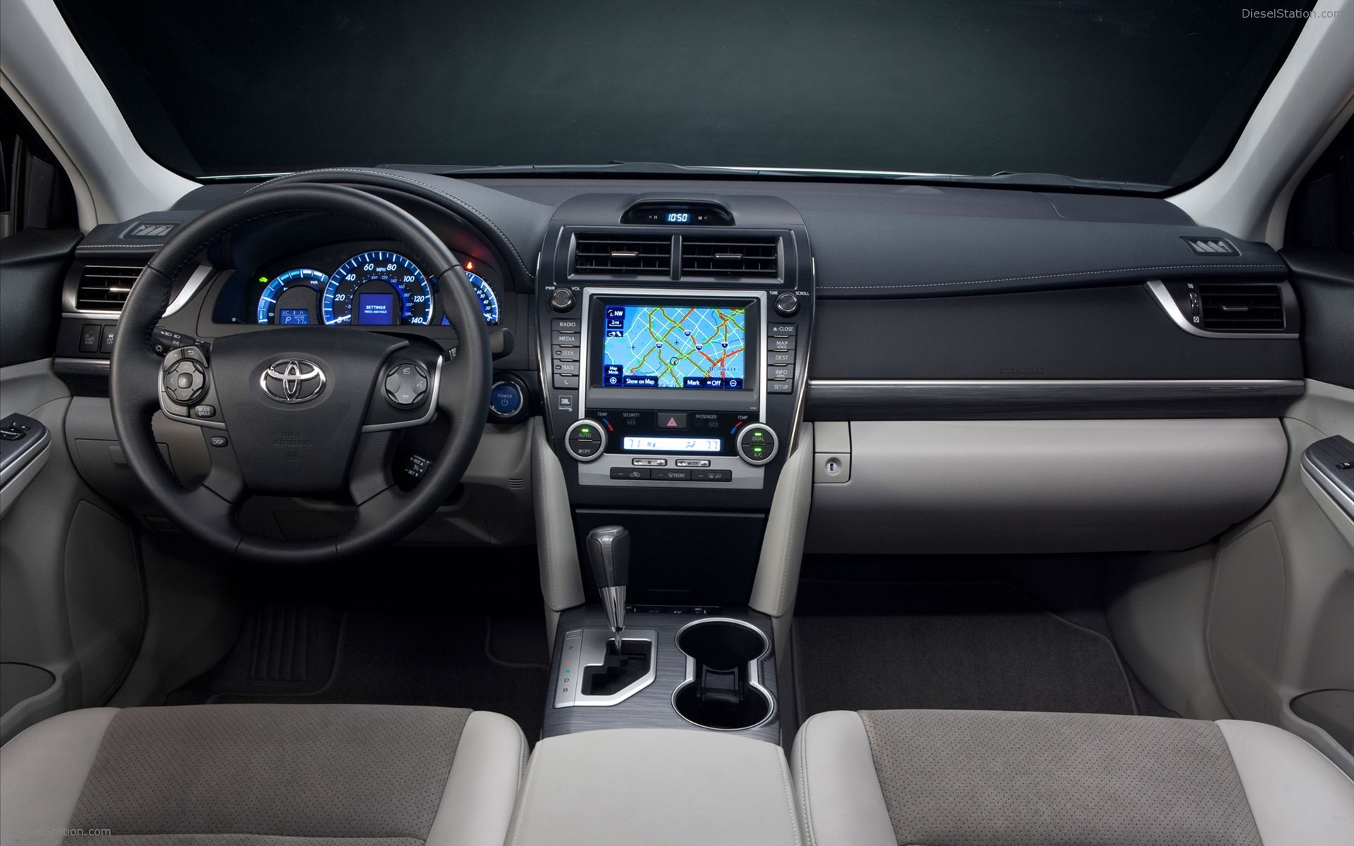 Toyota Camry Hybrid 2012