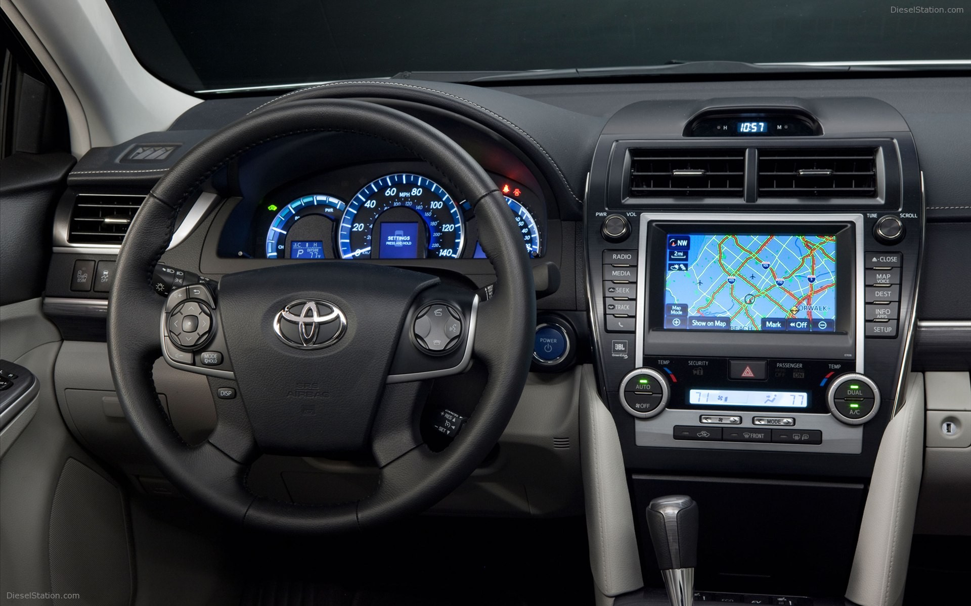 Toyota Camry Hybrid 2012