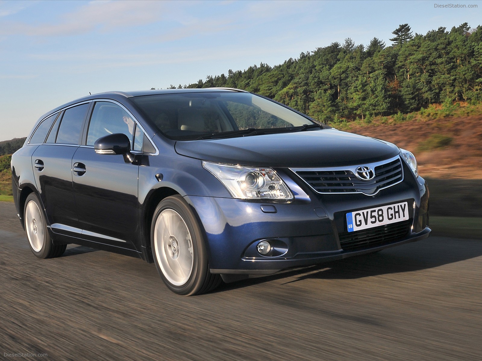 Toyota Expands Engine Line-Up For New Avensis Toyota Expands Engine Line-Up For New Avensis