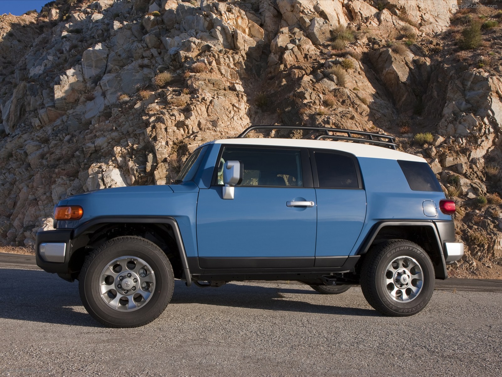 Toyota FJ Cruiser 2012