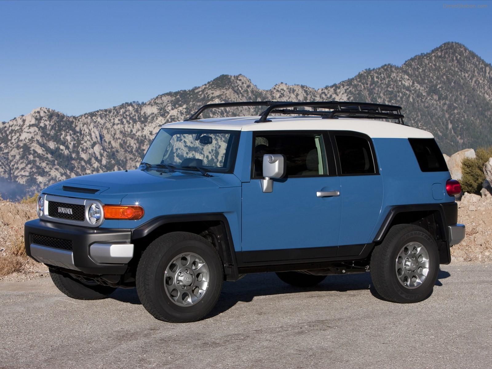 Toyota FJ Cruiser 2012