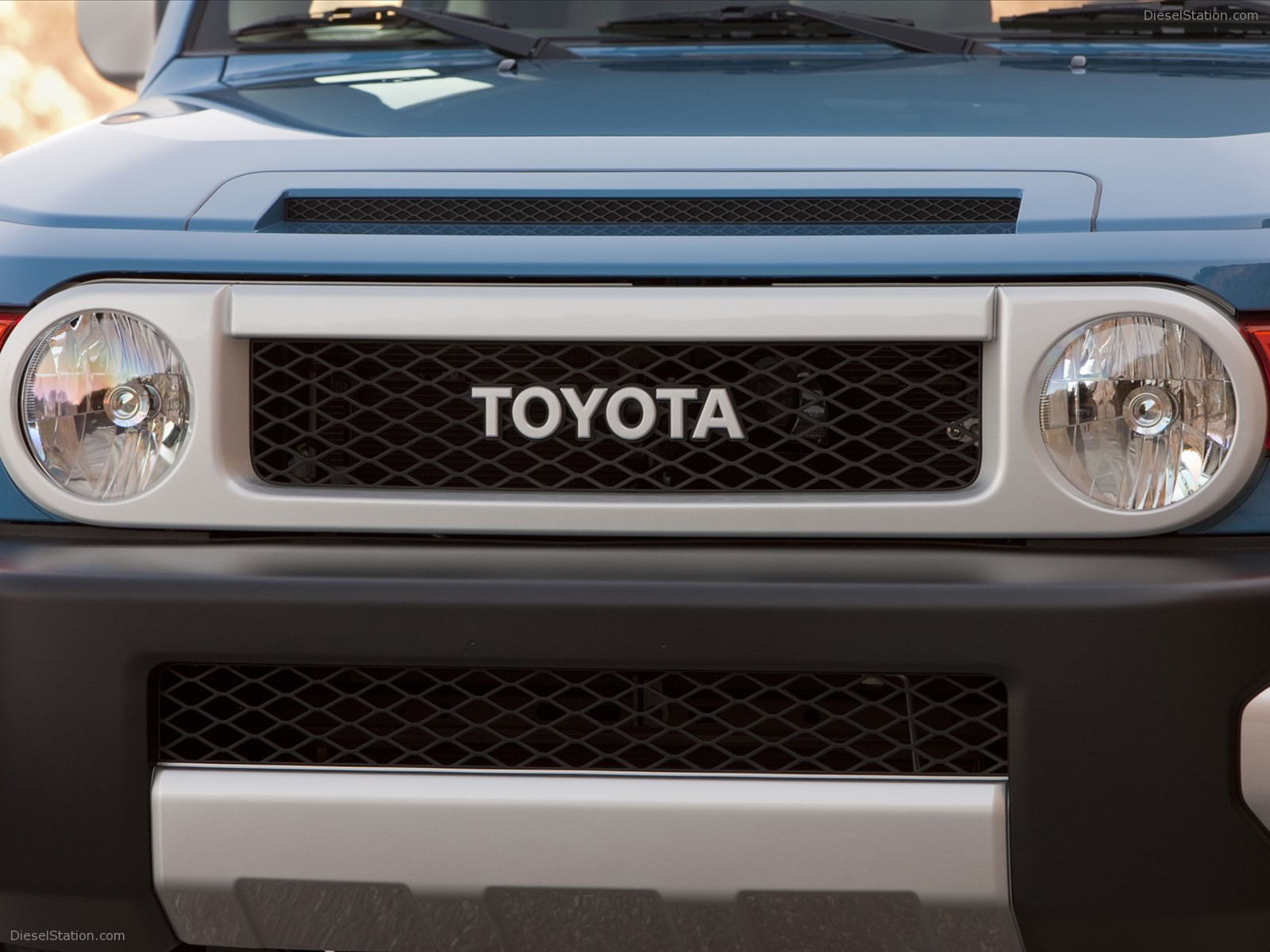 Toyota FJ Cruiser 2012