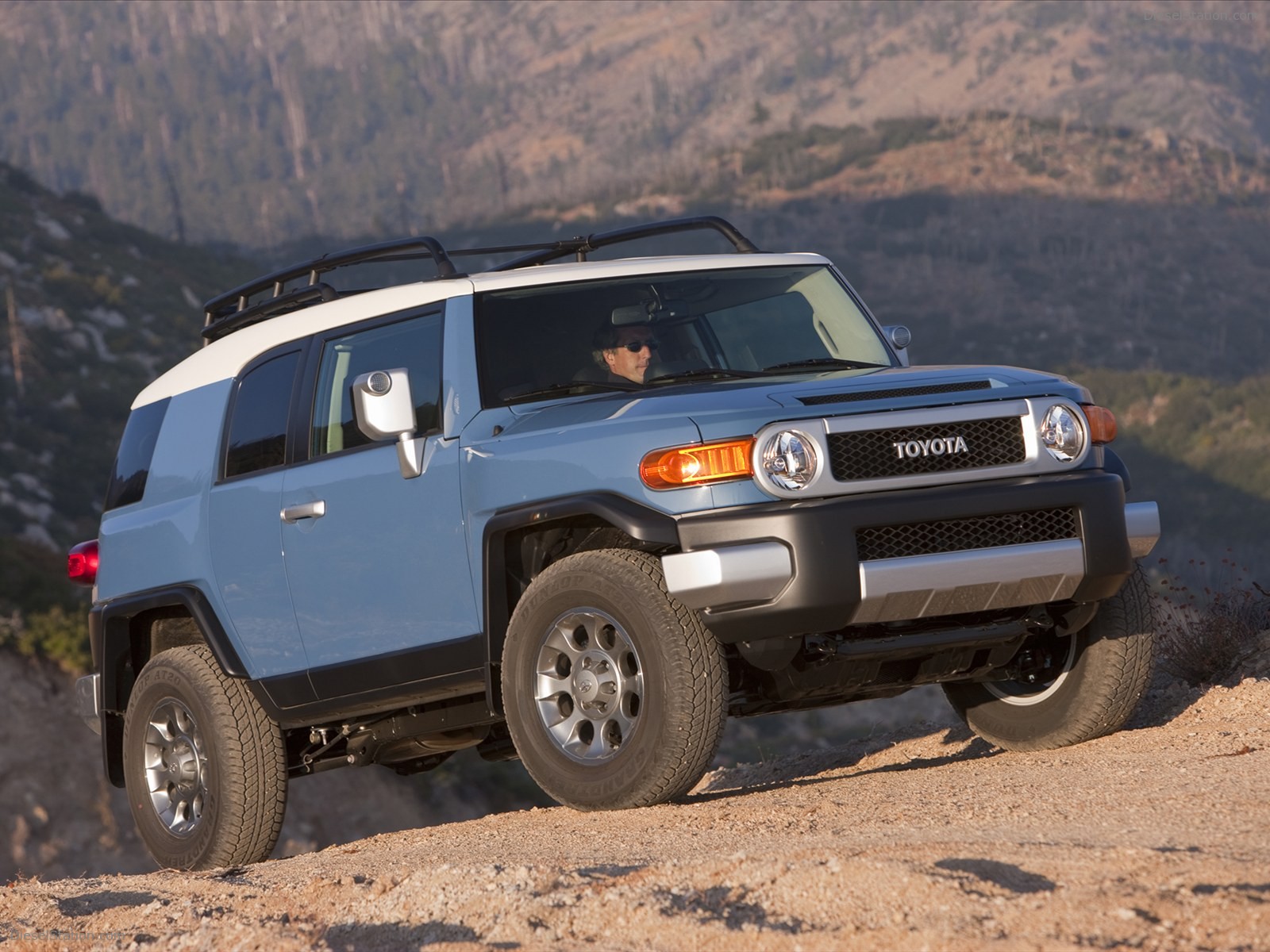Toyota FJ Cruiser 2012