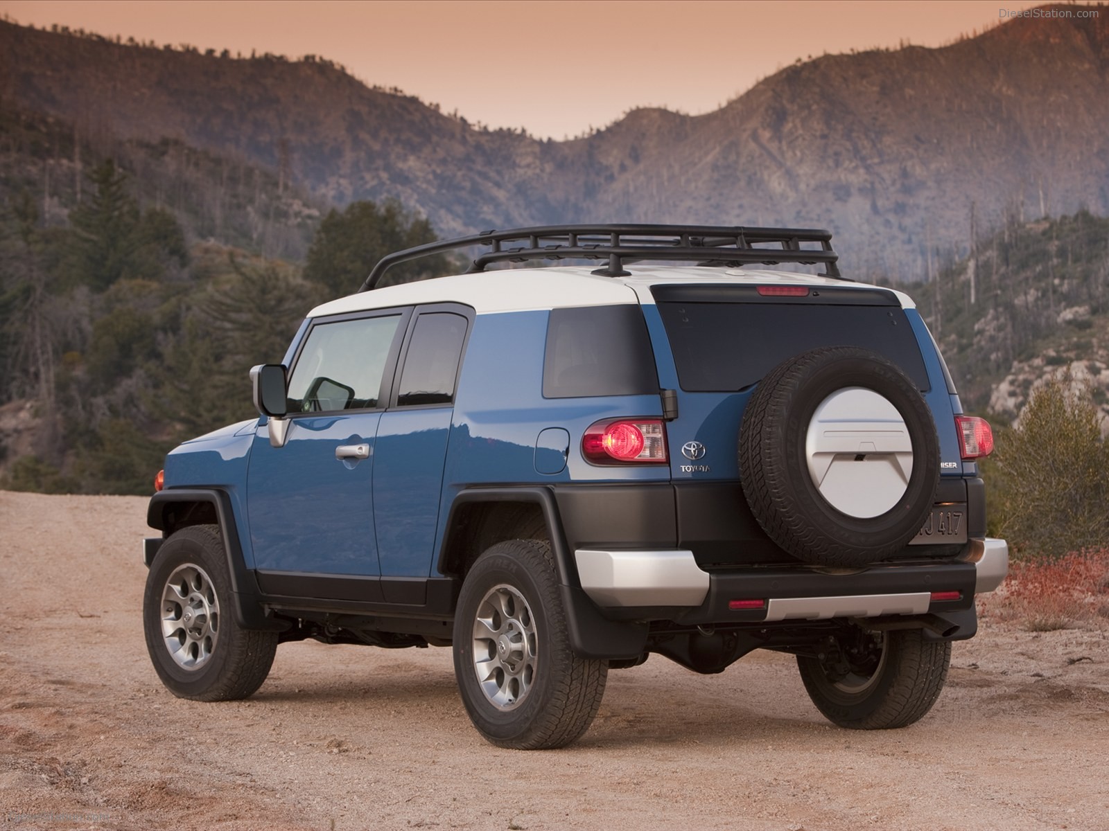 Toyota FJ Cruiser 2012
