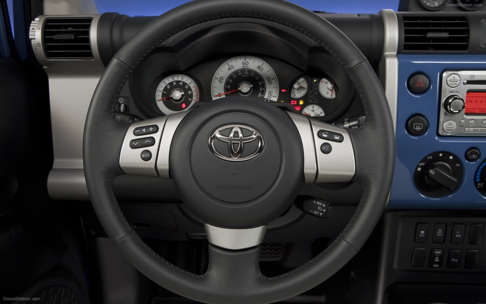 Toyota FJ Cruiser 2012