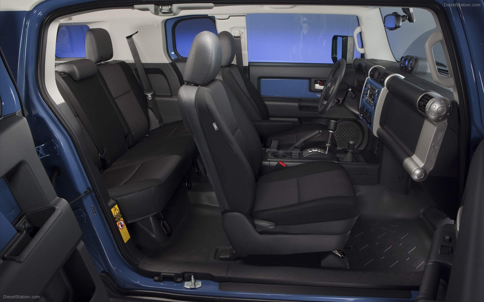 Toyota FJ Cruiser 2012