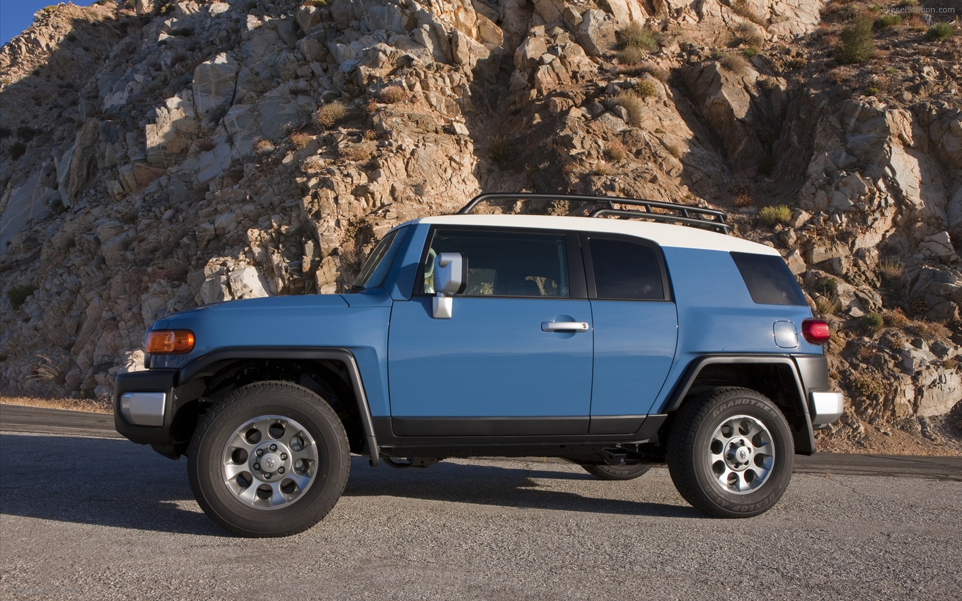 Toyota FJ Cruiser 2012