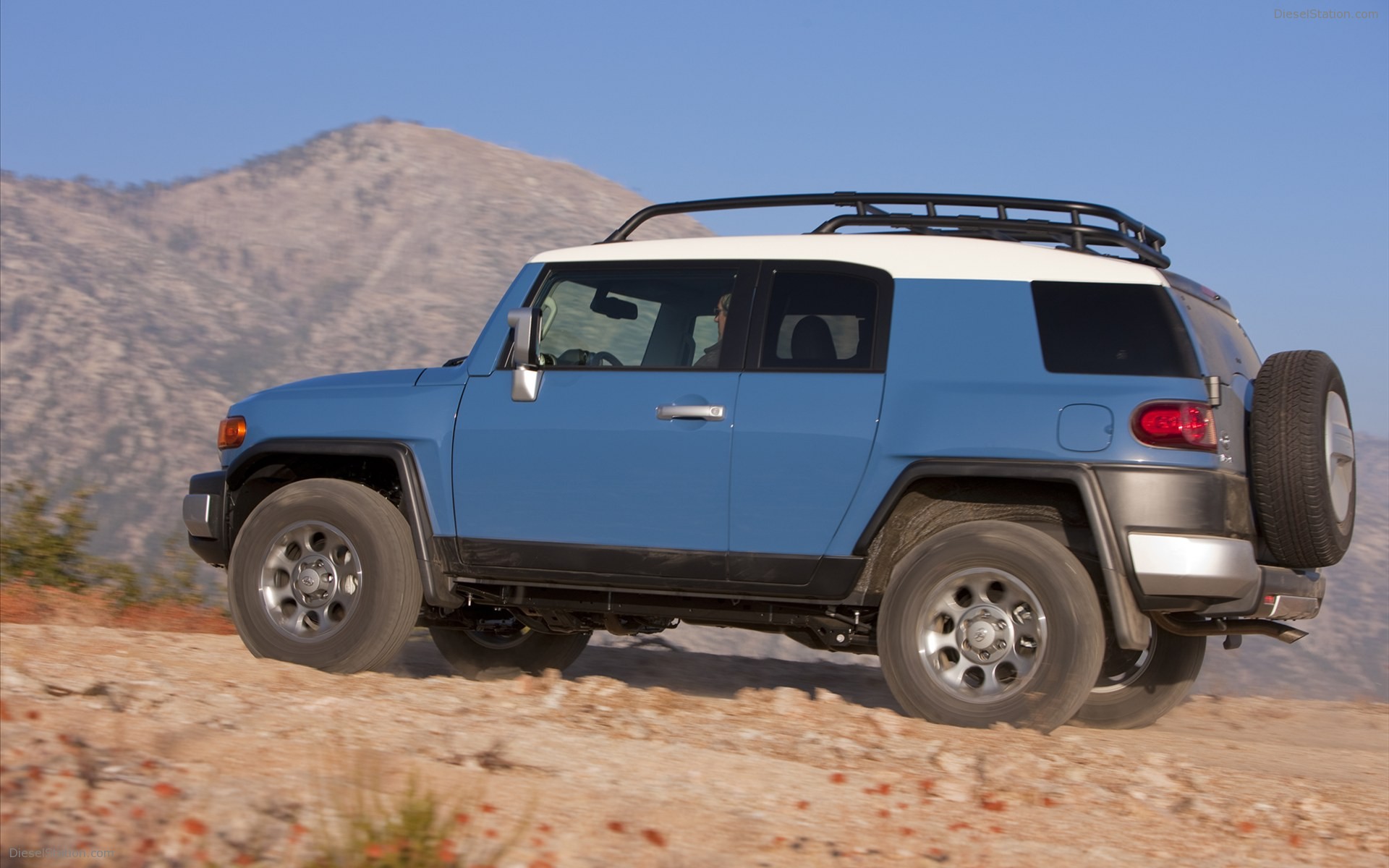 Toyota FJ Cruiser 2012