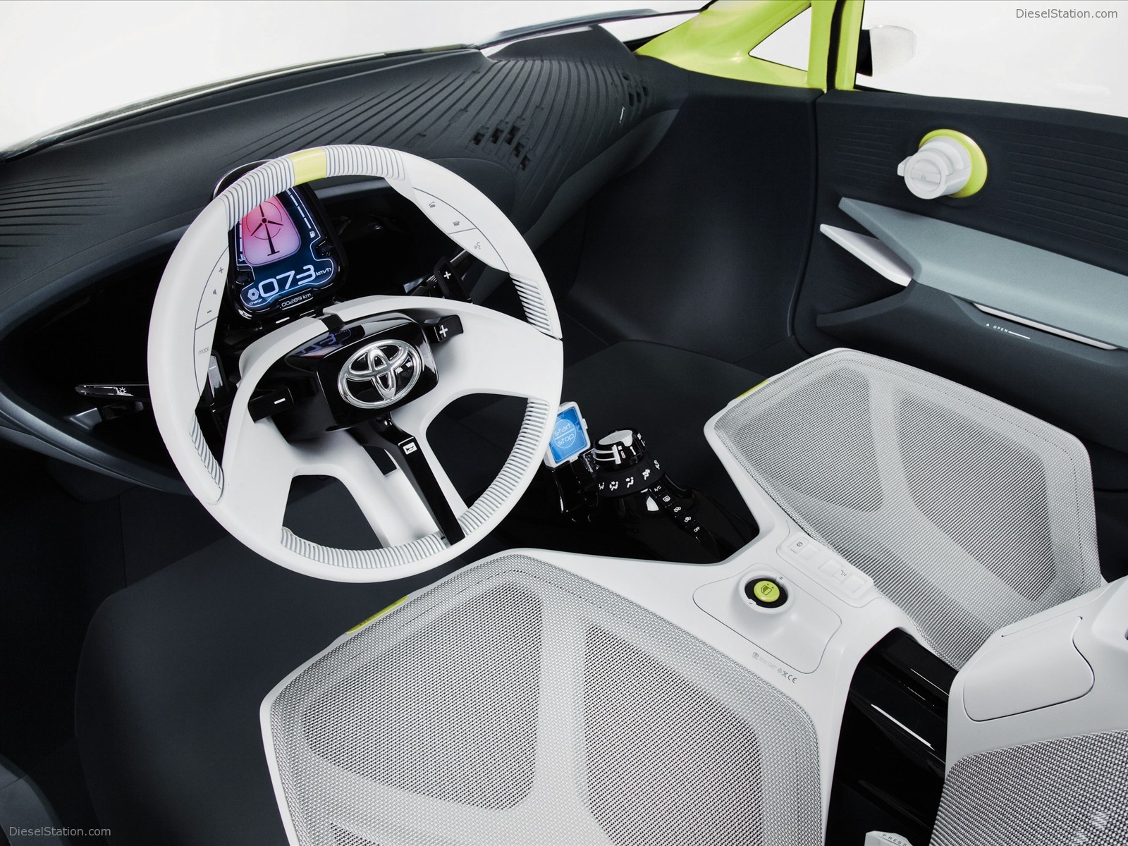 Toyota FT-CH Concept