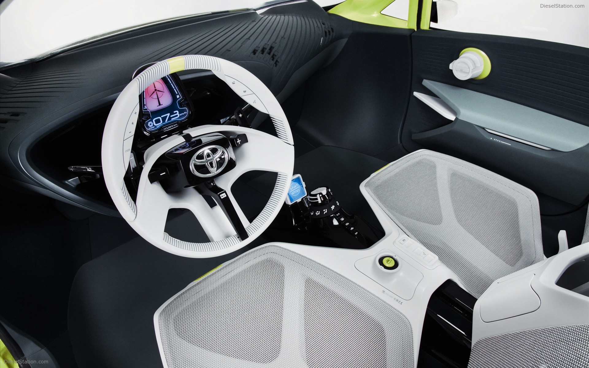 Toyota FT-CH Concept