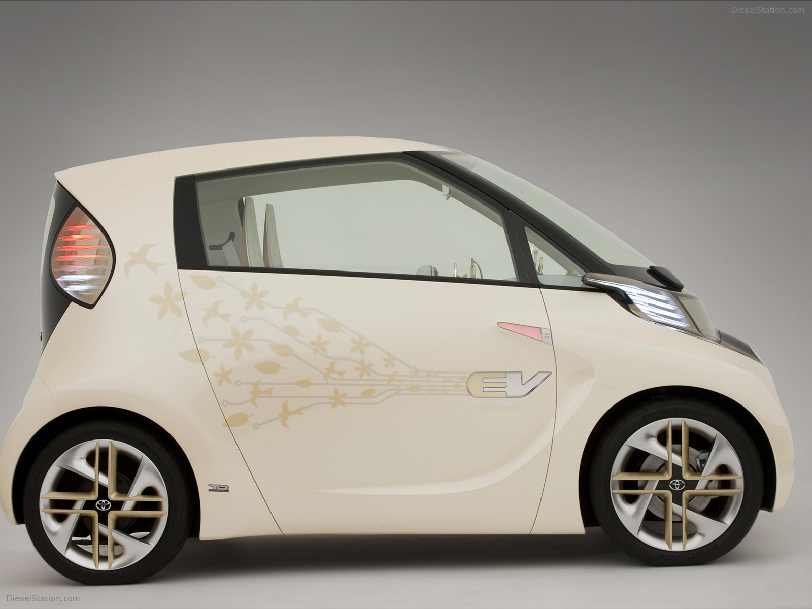 Toyota FT-EVII Concept