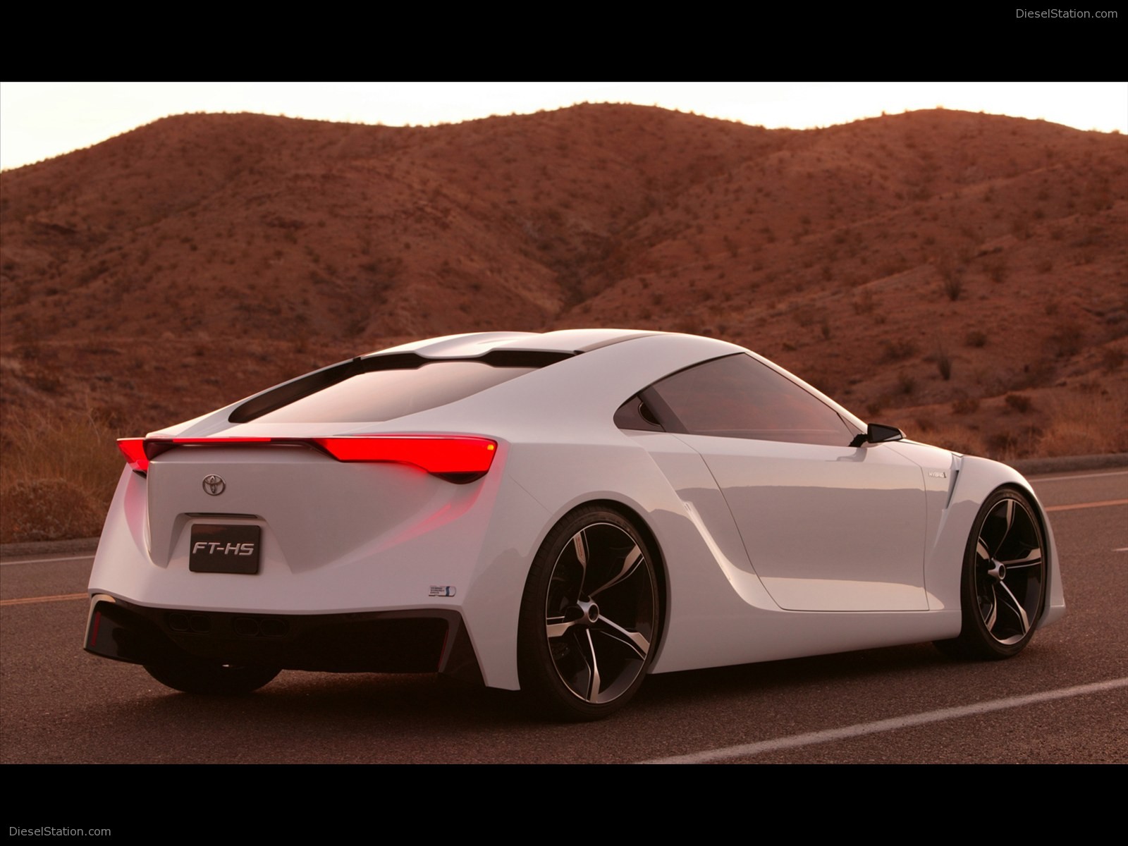 Toyota FT HS 2007