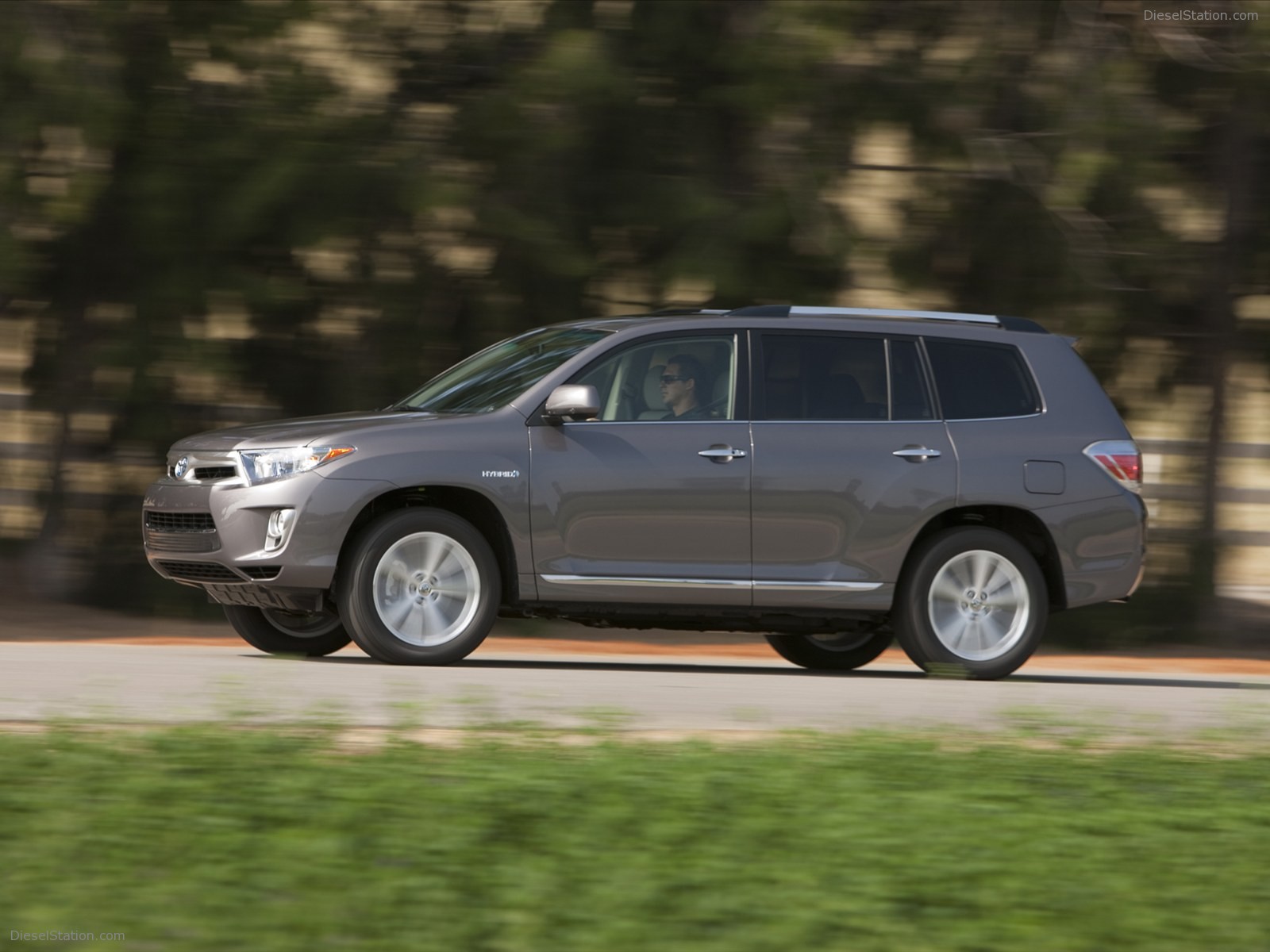 Toyota Highlander Hybrid 2011