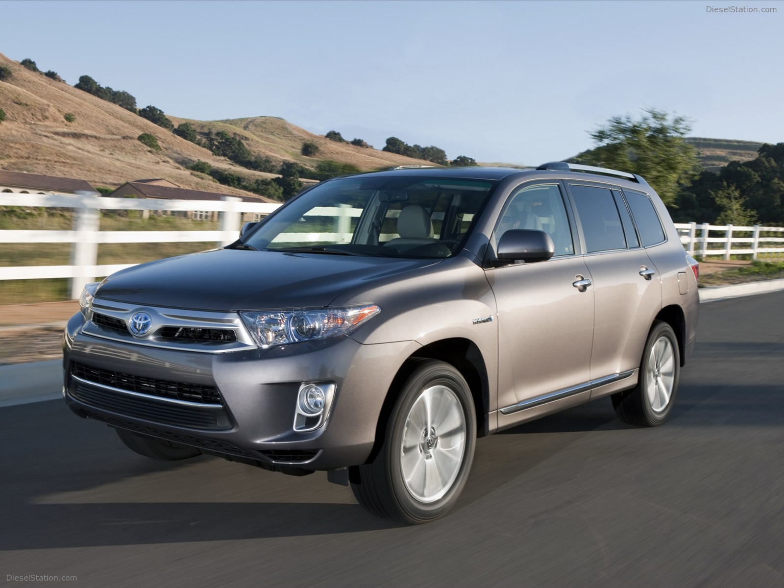 Toyota Highlander Hybrid 2011