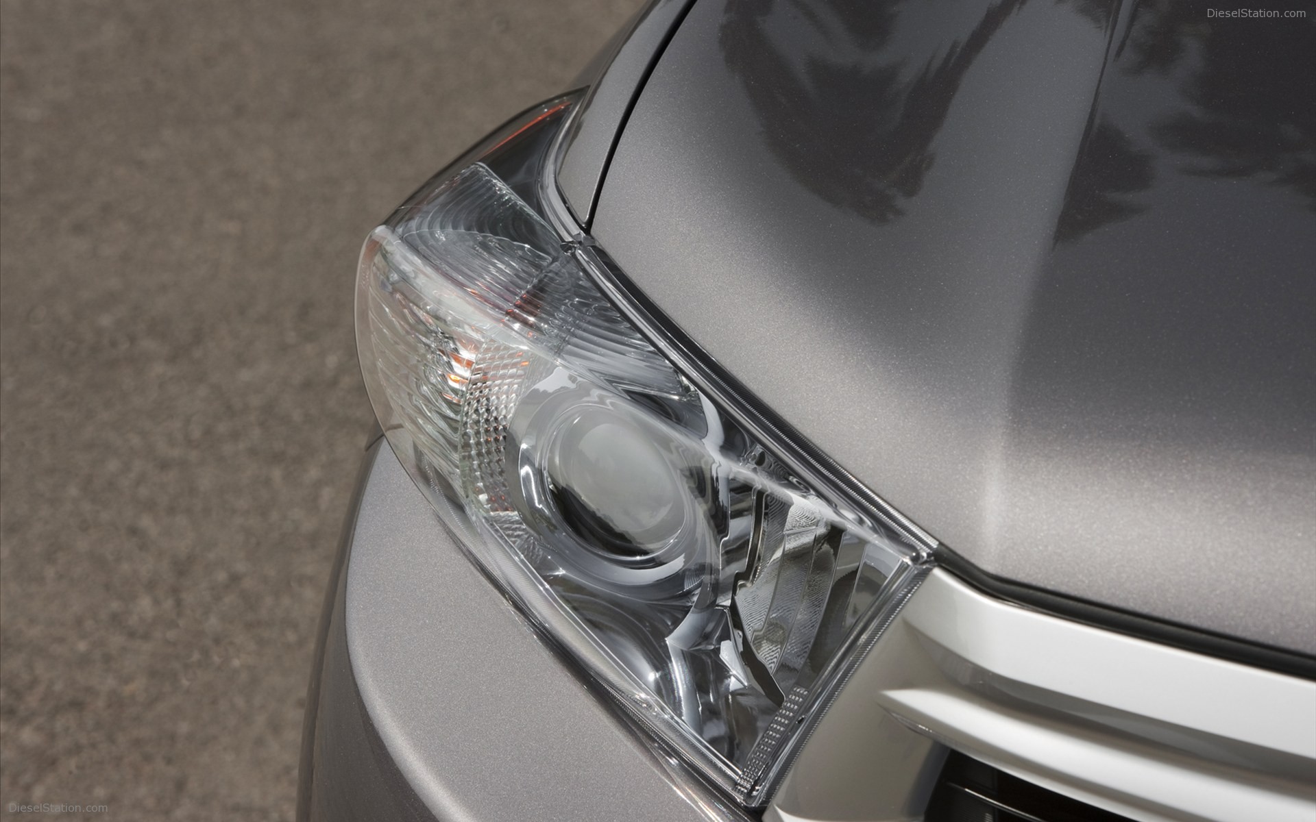 Toyota Highlander Hybrid 2011