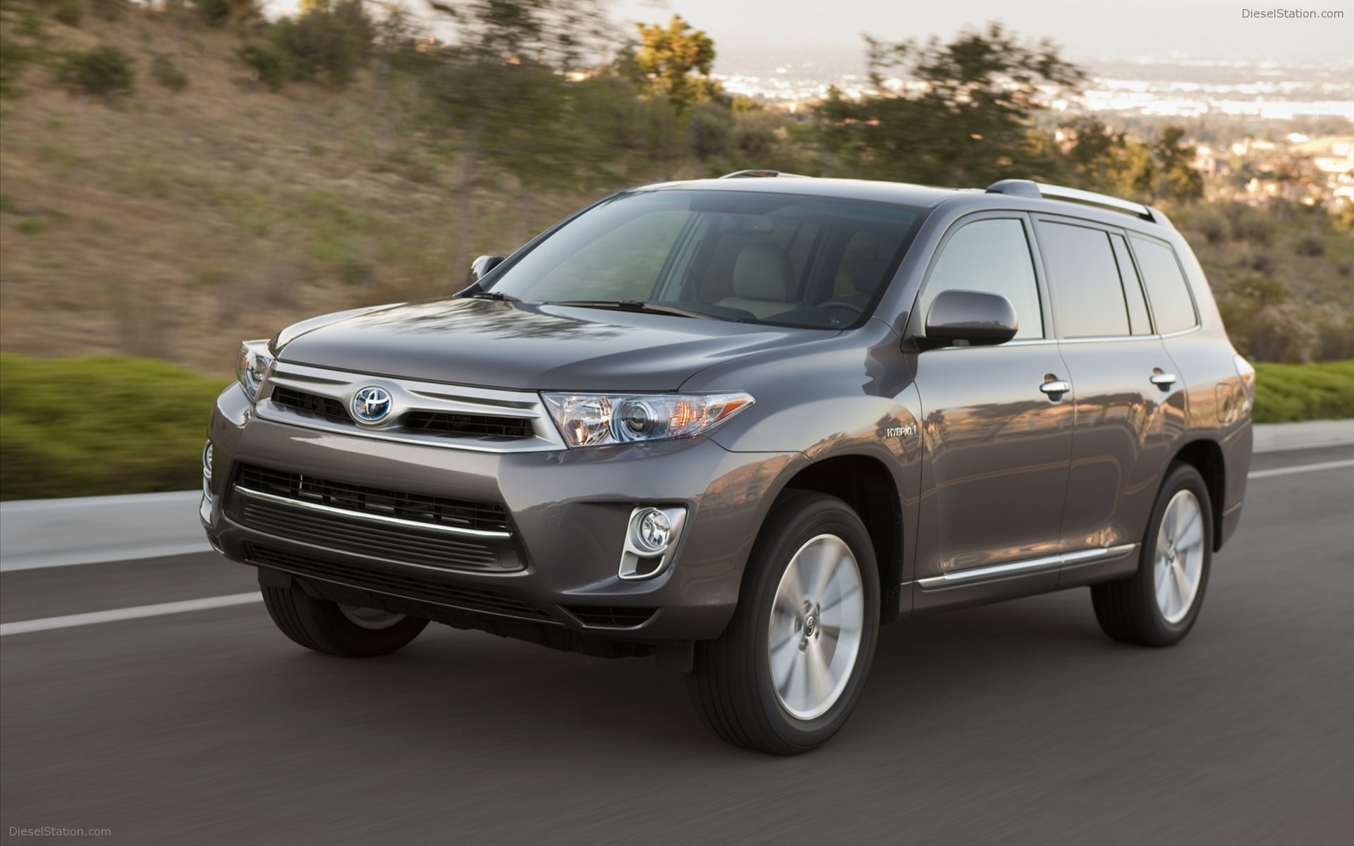 Toyota Highlander Hybrid 2011