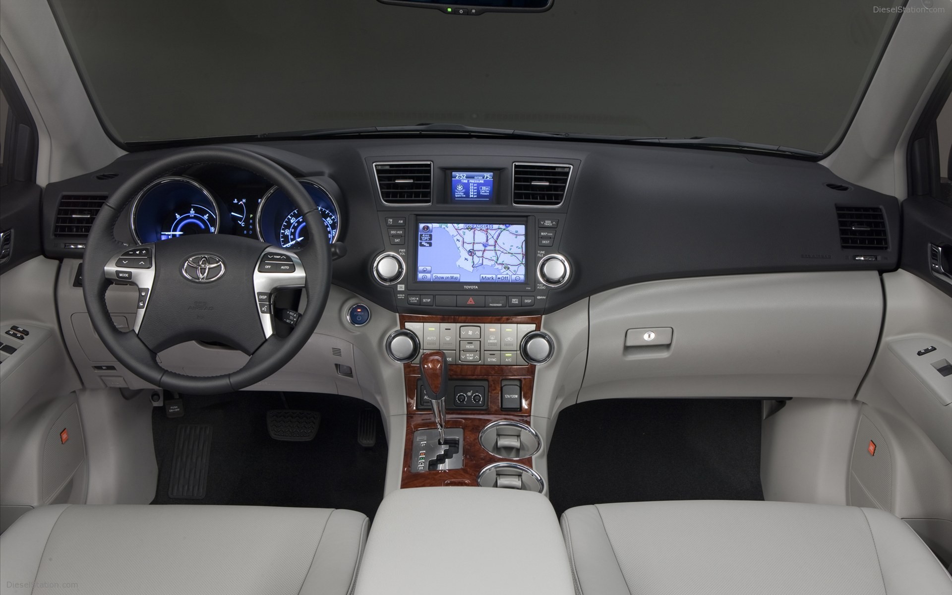 Toyota Highlander Hybrid 2011