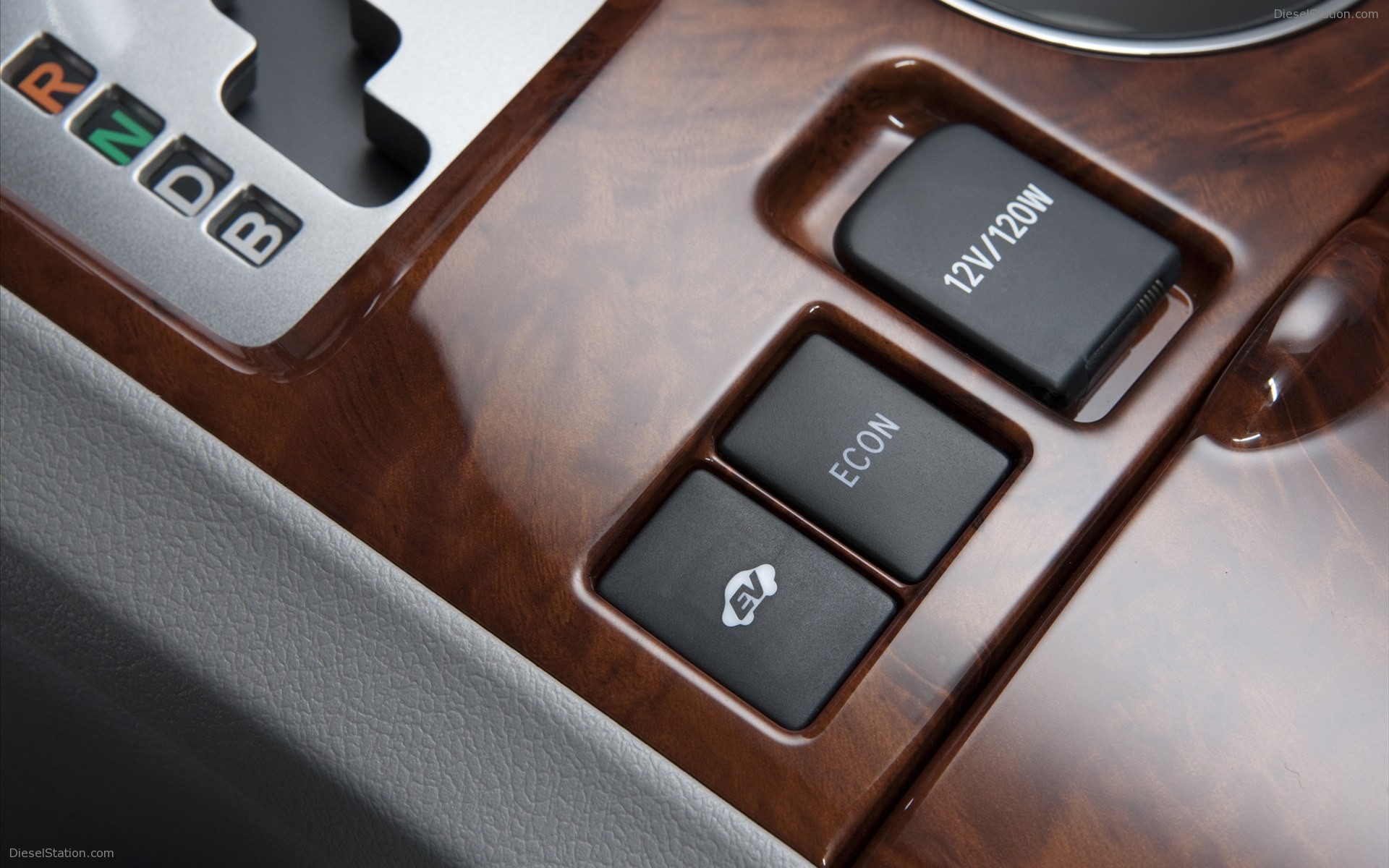 Toyota Highlander Hybrid 2011