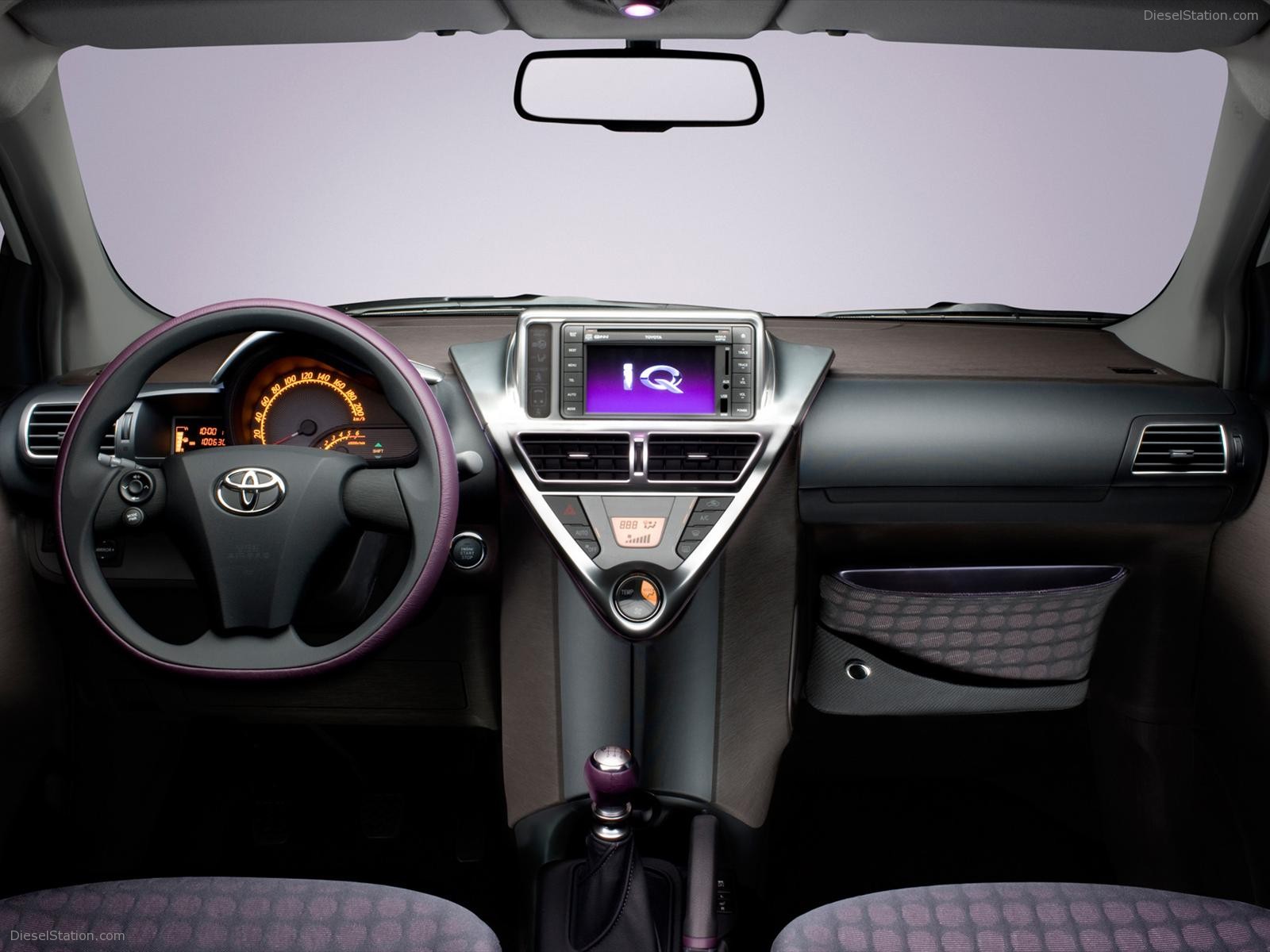Toyota iQ 2009