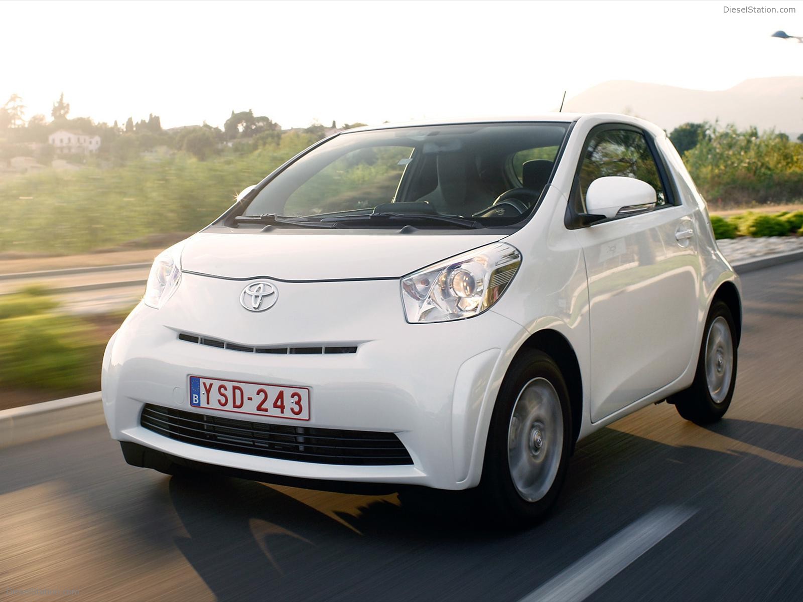 Toyota iQ 2009