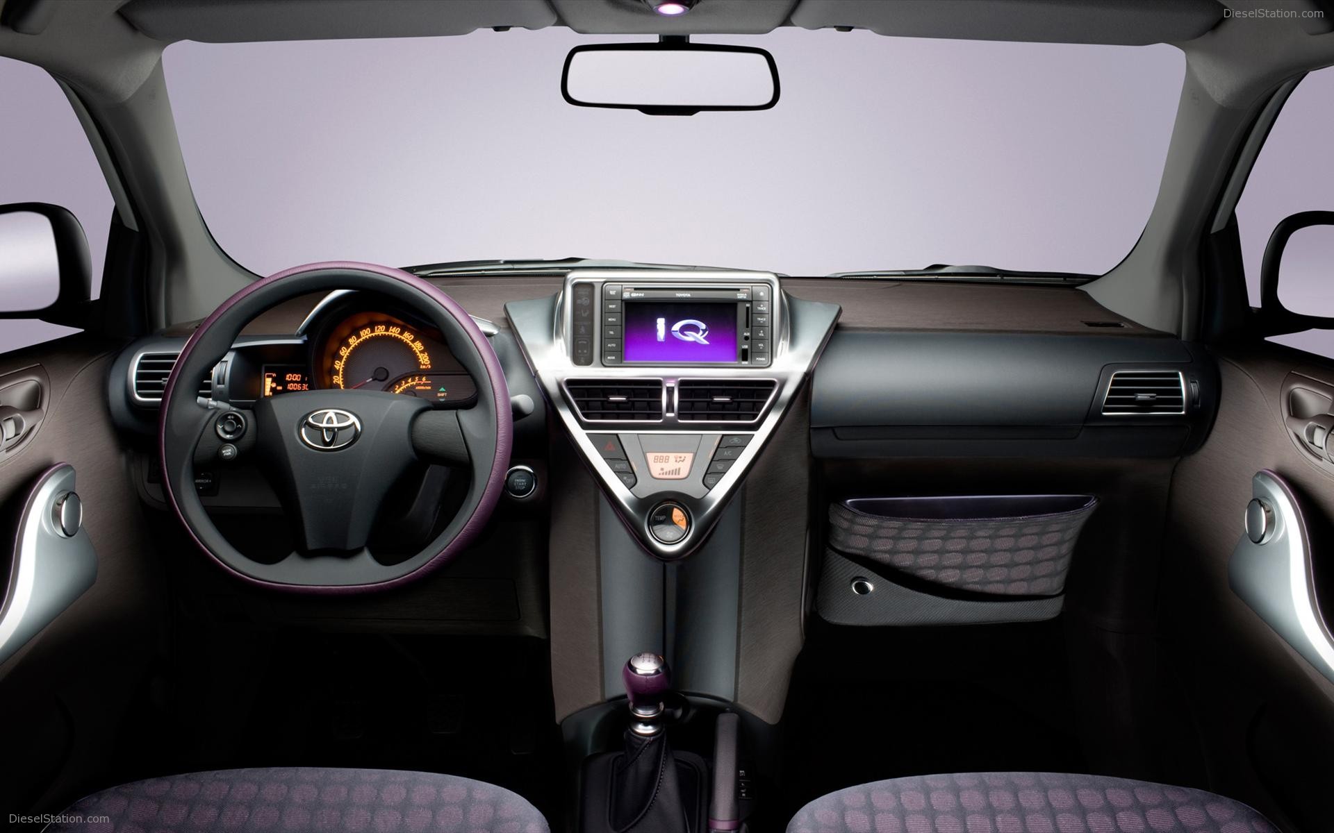 Toyota iQ 2009