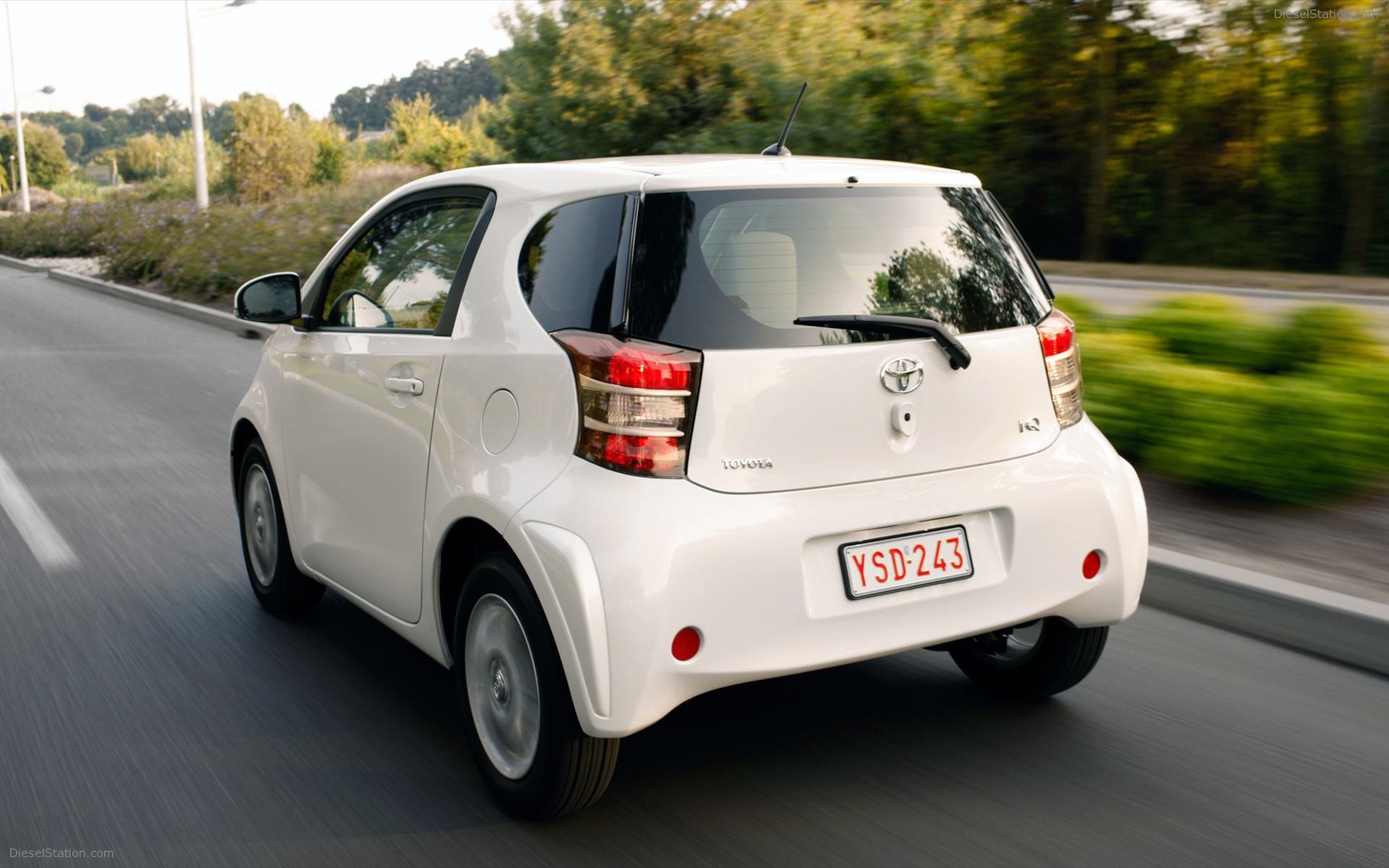 Toyota iQ 2009