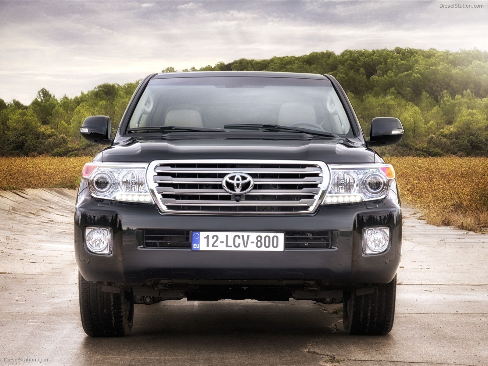 Toyota Land Cruiser V8 2012