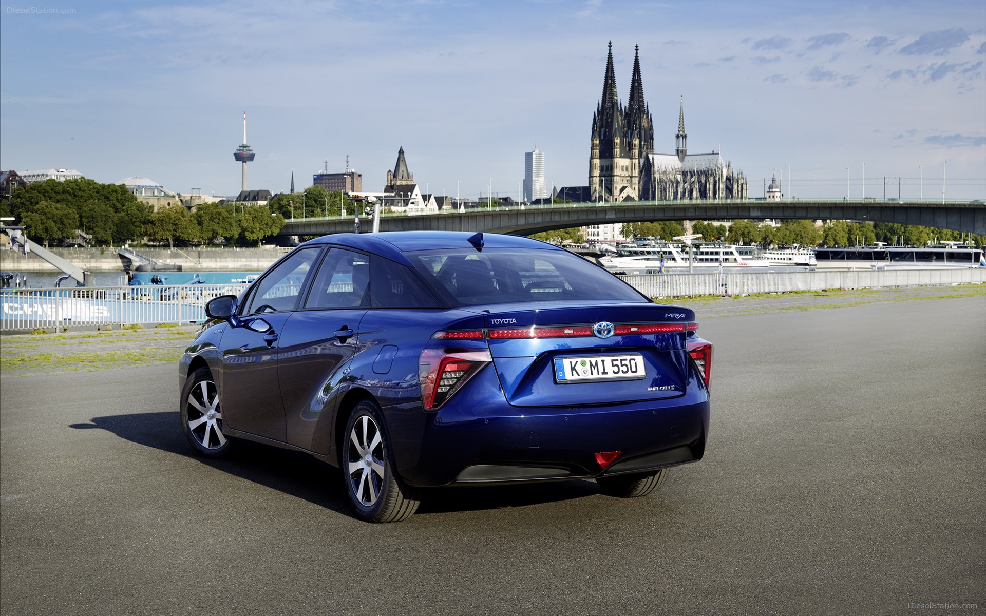 Toyota Mirai 2016
