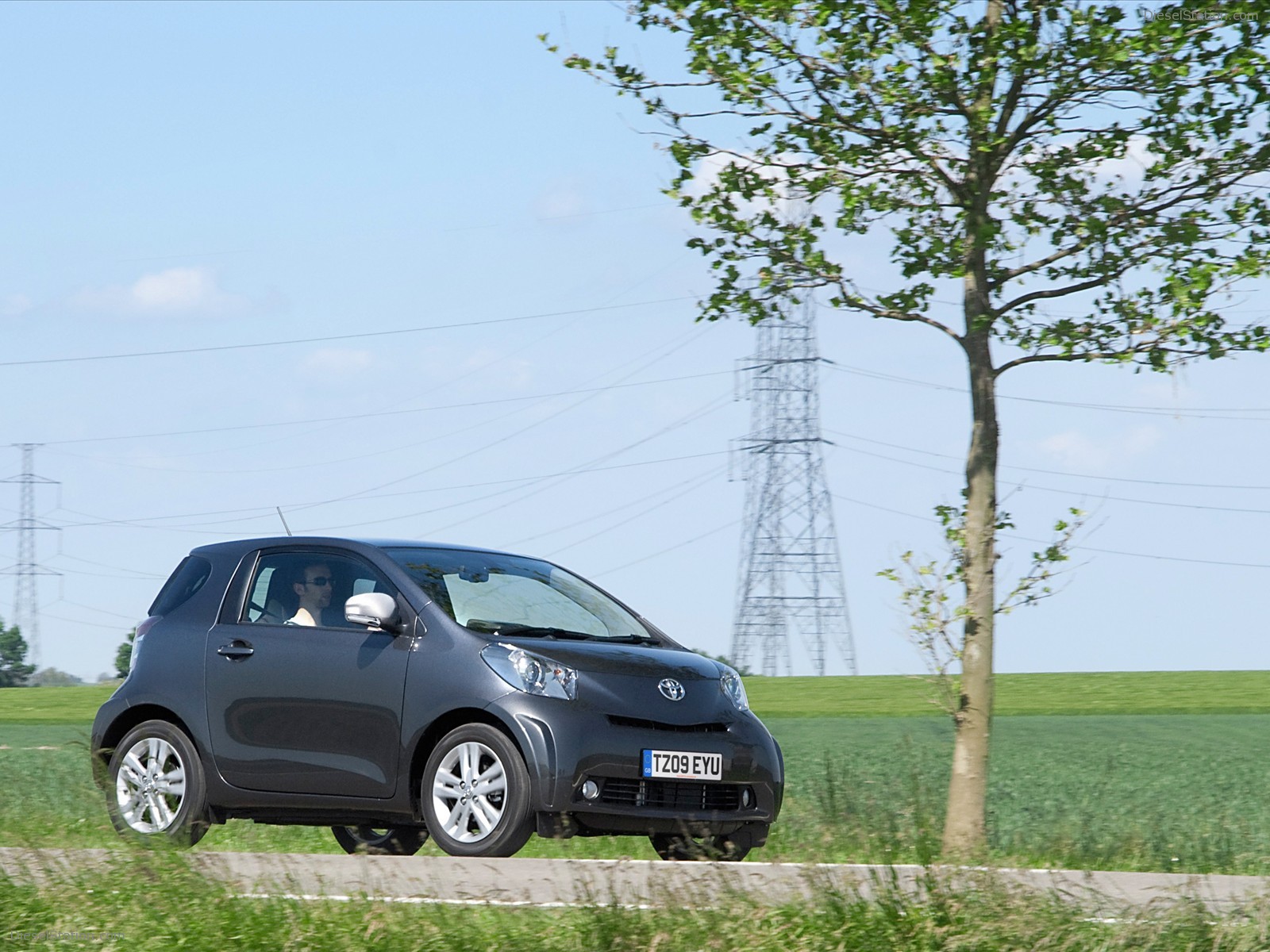 New Toyota iQ3