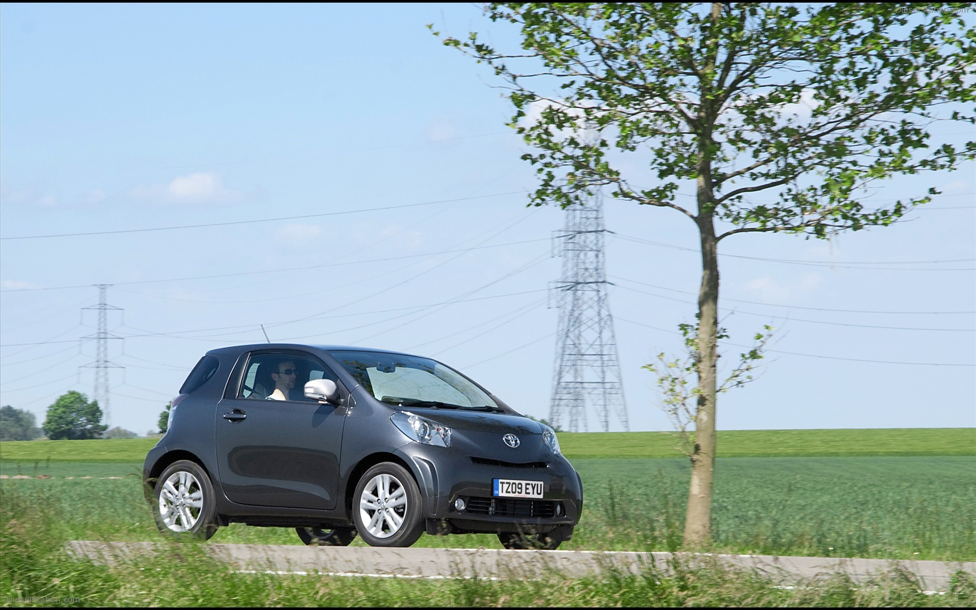 New Toyota iQ3