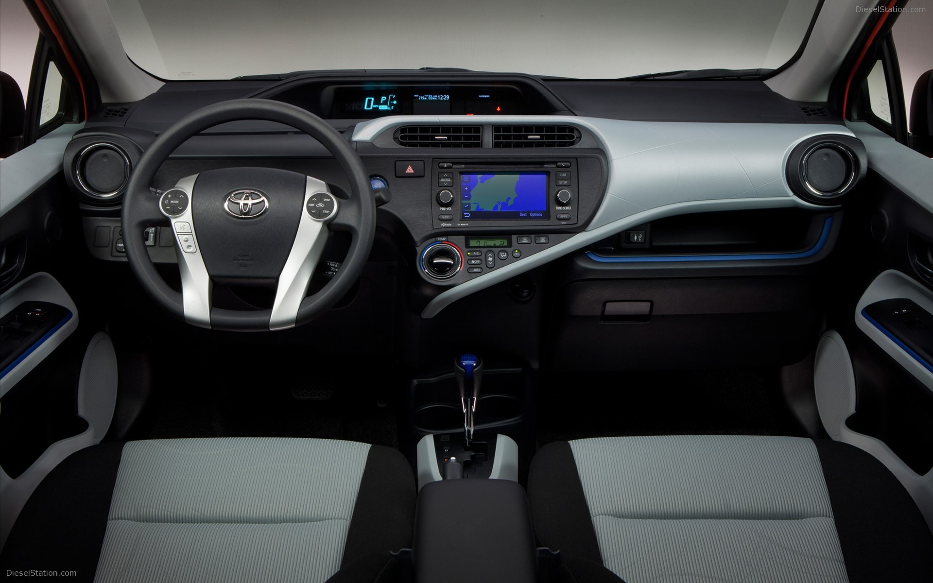 Toyota Prius C 2012