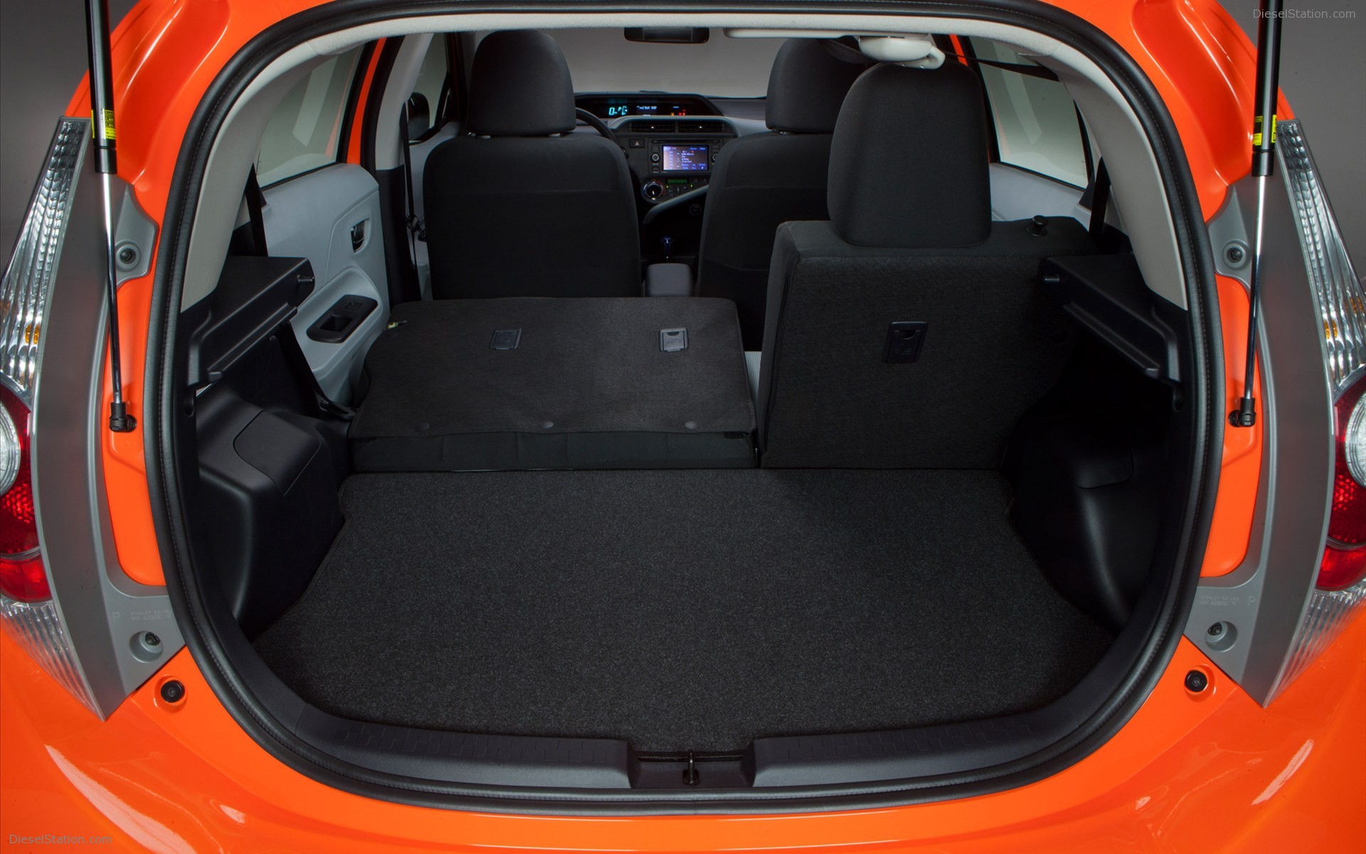 Toyota Prius C 2012