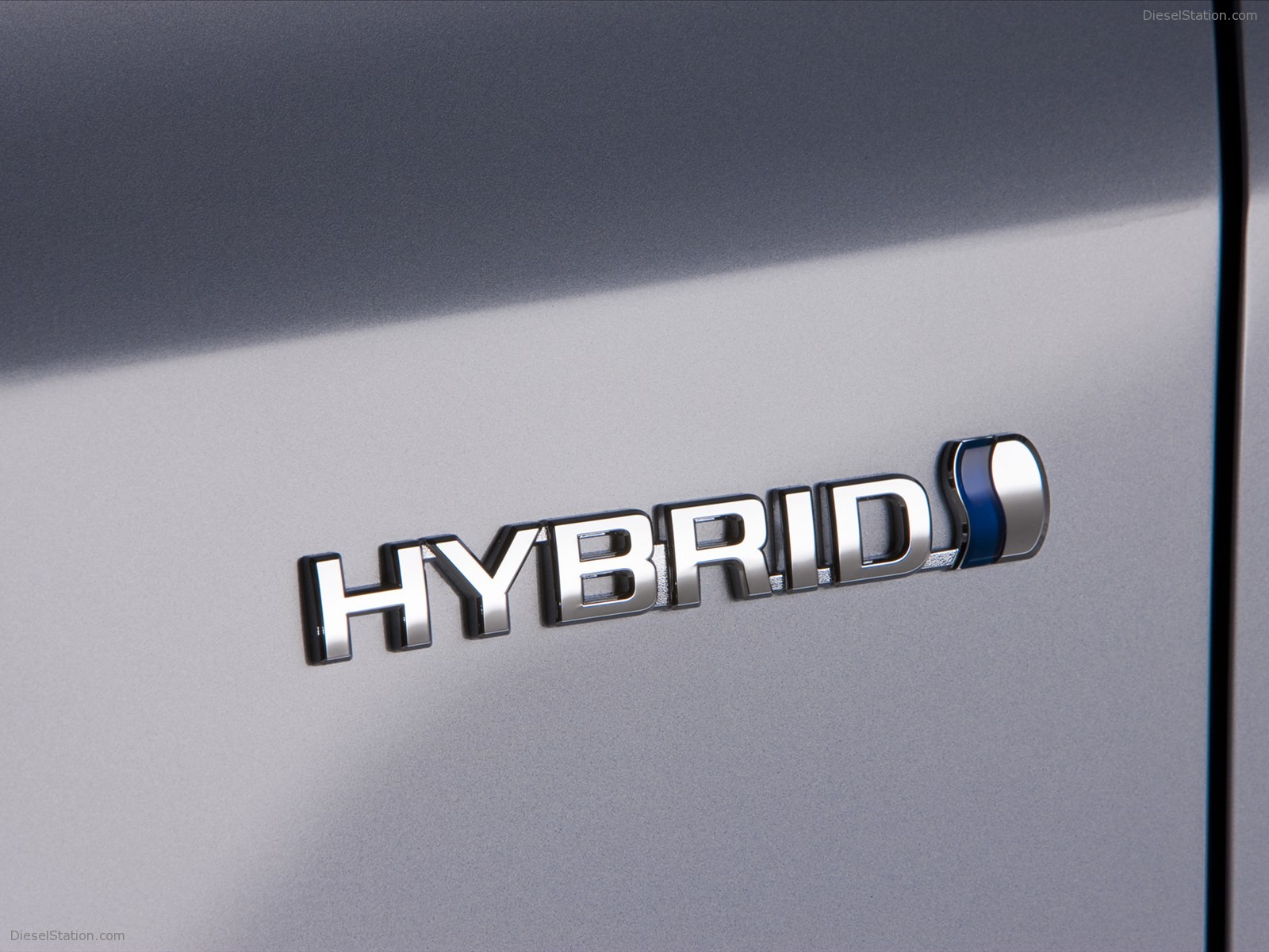 Toyota Prius v 2011