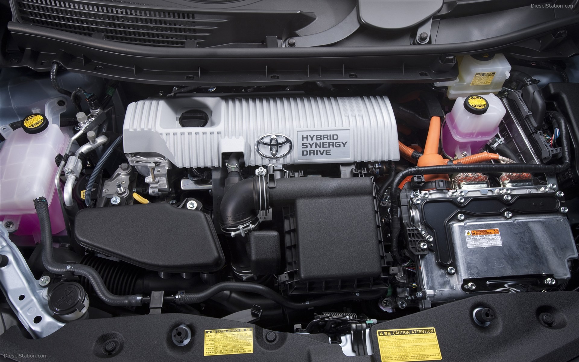 Toyota Prius v 2011