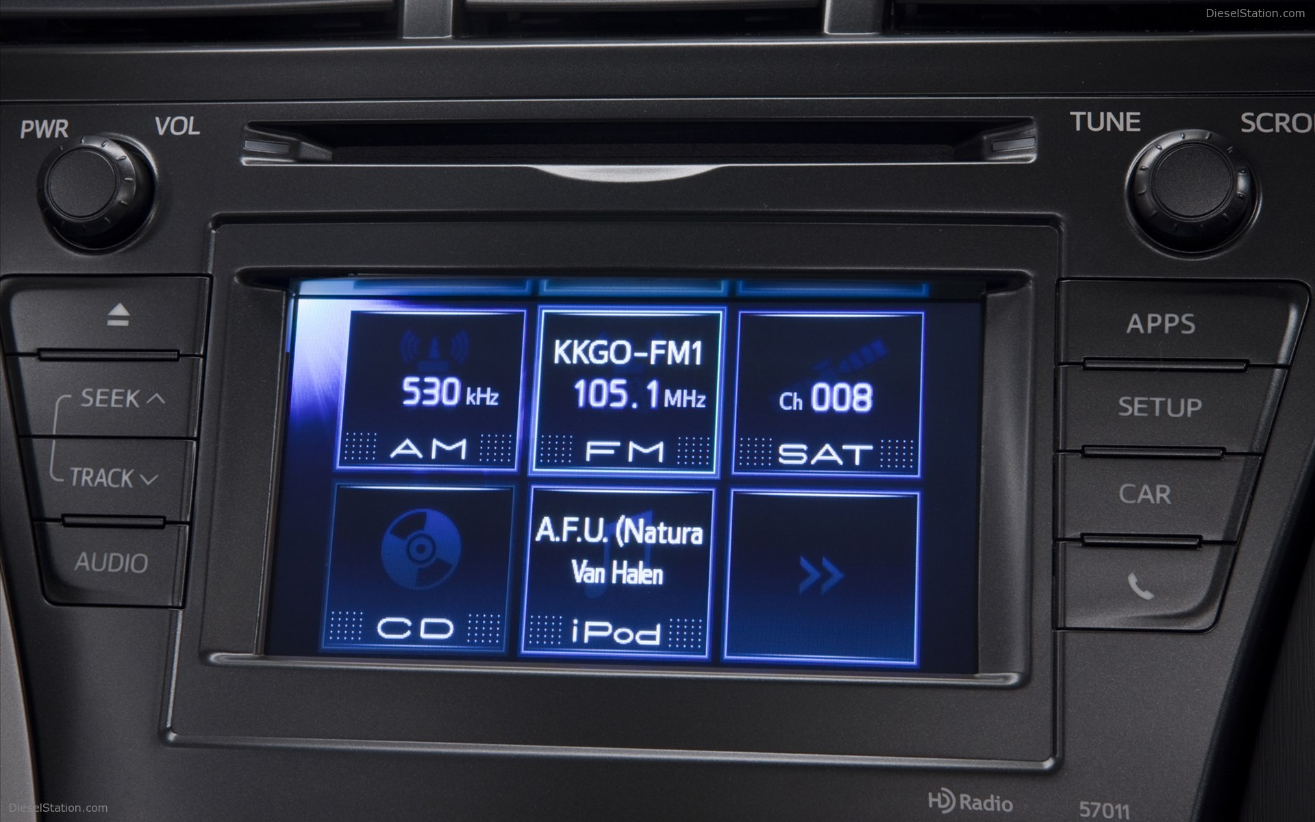 Toyota Prius v 2011